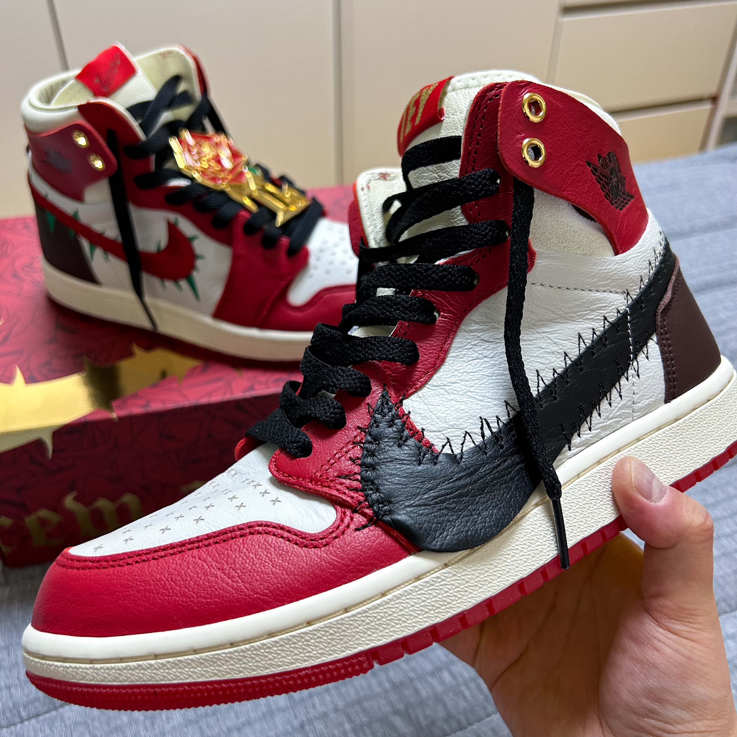 (W) Jordan 1 x Teyana Taylor Zoom CMFT 2 Gym Red 착용 스타일 - 1