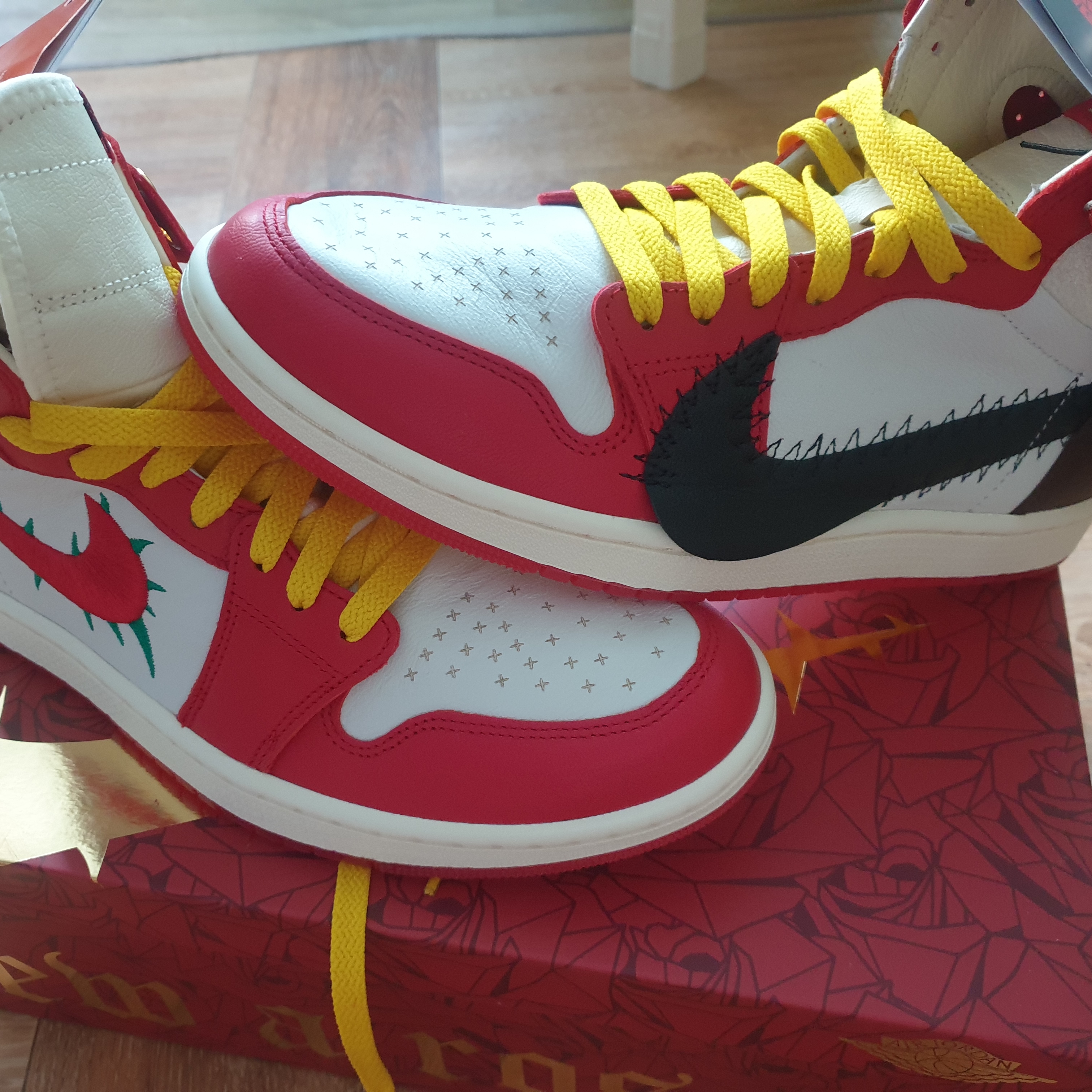 (W) Jordan 1 x Teyana Taylor Zoom CMFT 2 Gym Red 착용 스타일 - 1