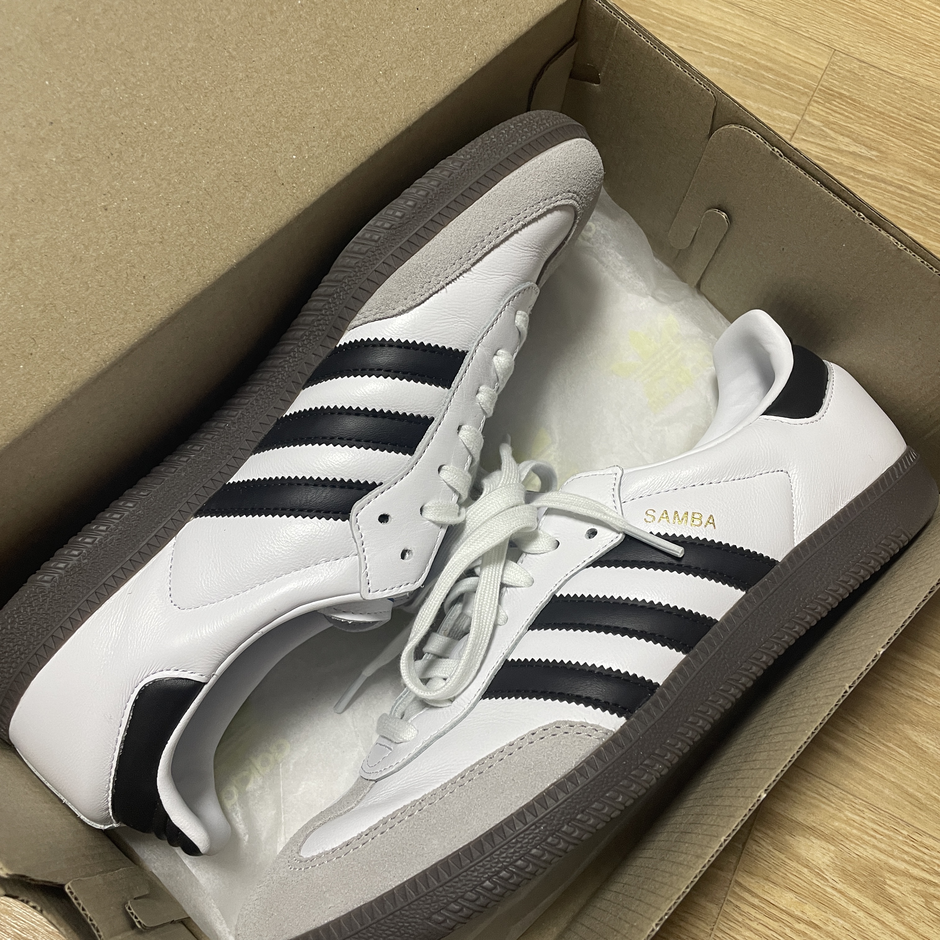 Adidas Samba Vegan White Black 착용 스타일