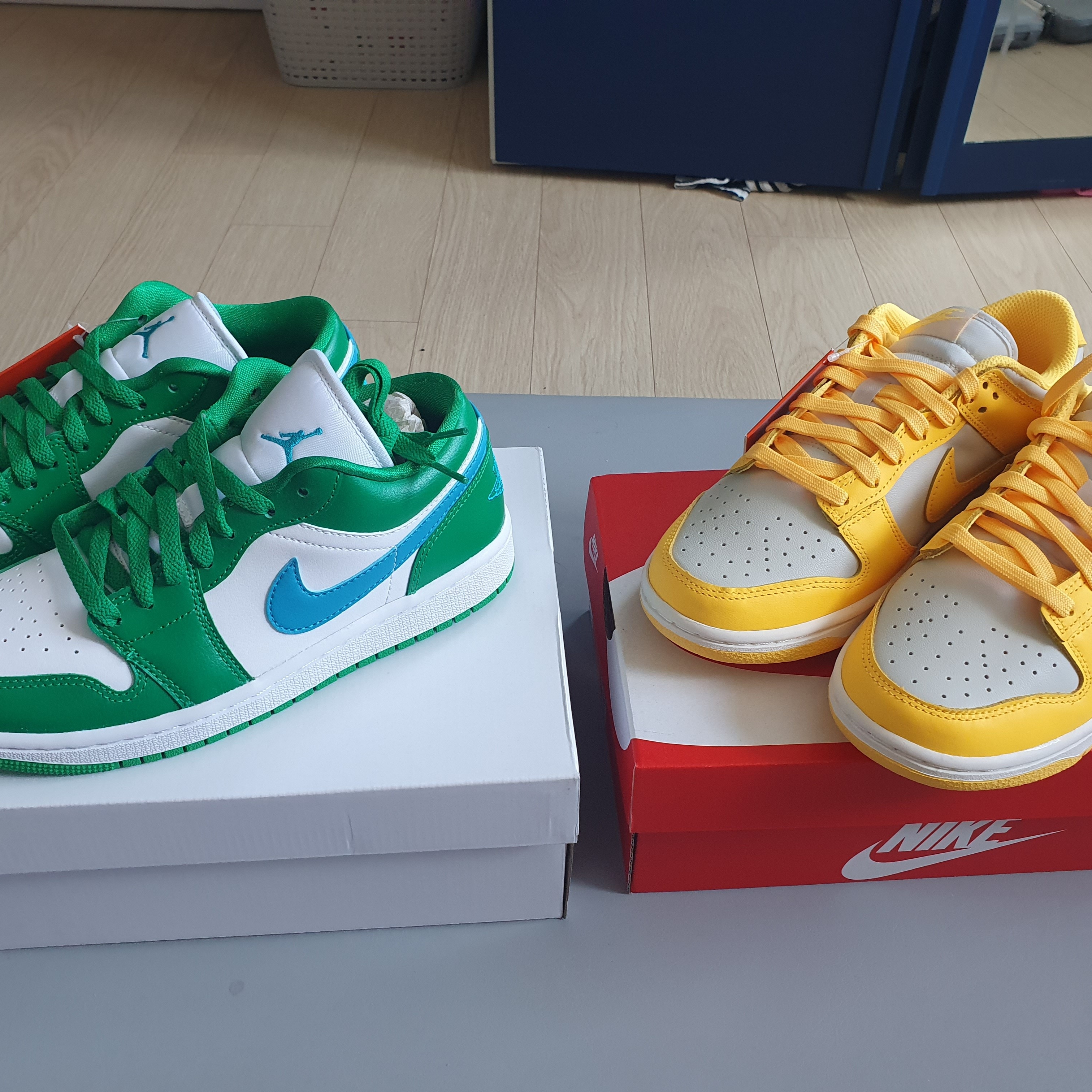 (W) Nike Dunk Low Light Bone Citron Pulse 착용 스타일 - 4