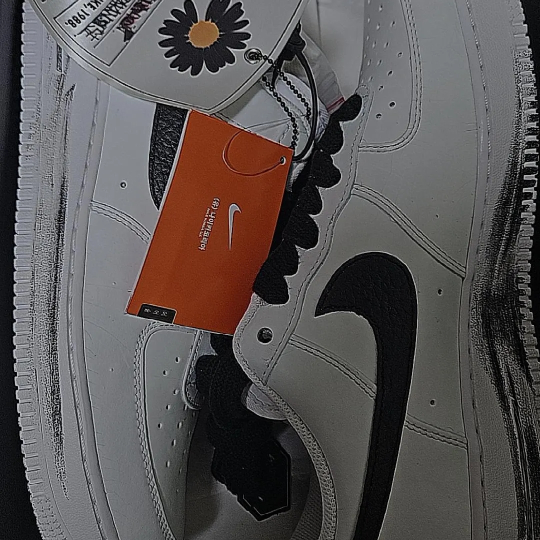 Nike x Peaceminusone Air Force 1 Low Para-Noise 2.0 착용 스타일 - 2