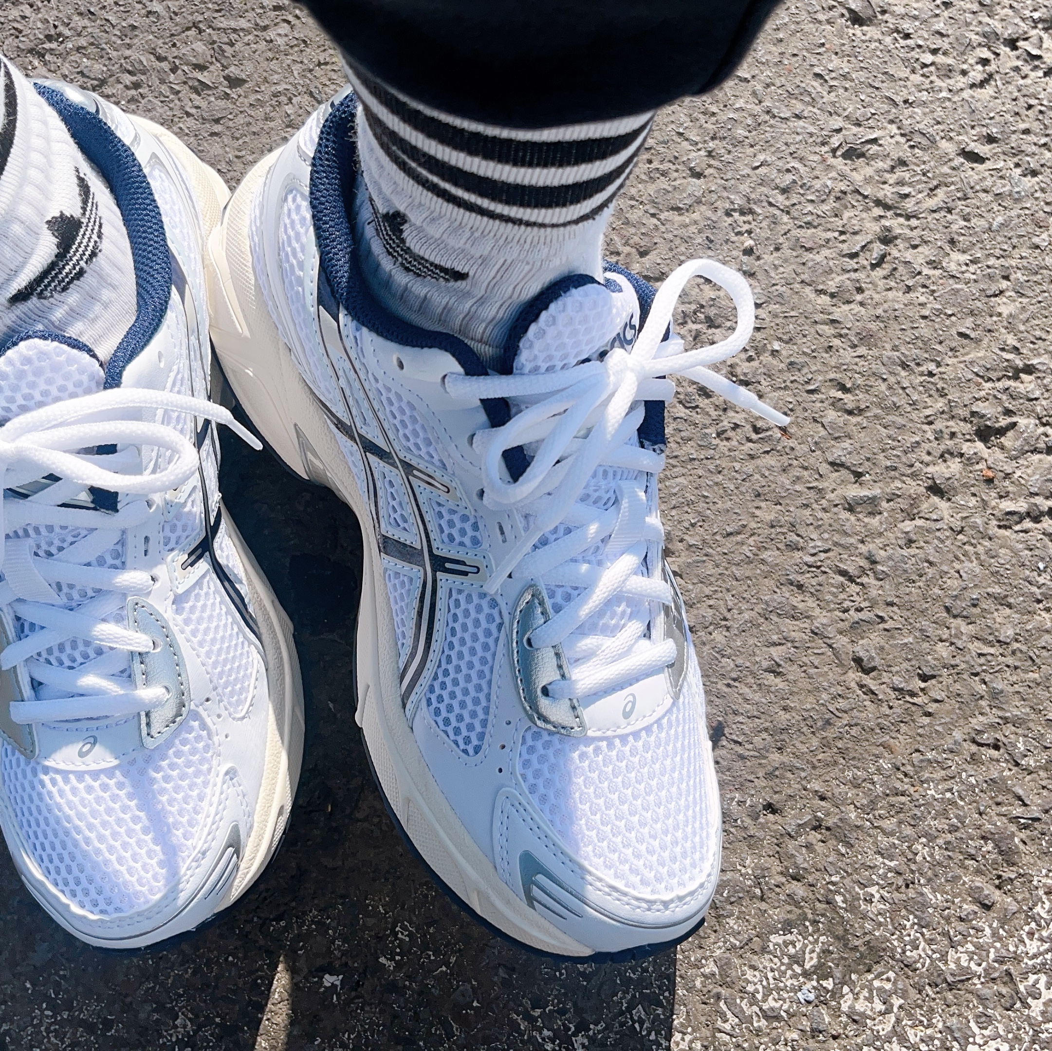 (W) Asics Gel-1130 White Midnight 착용 스타일