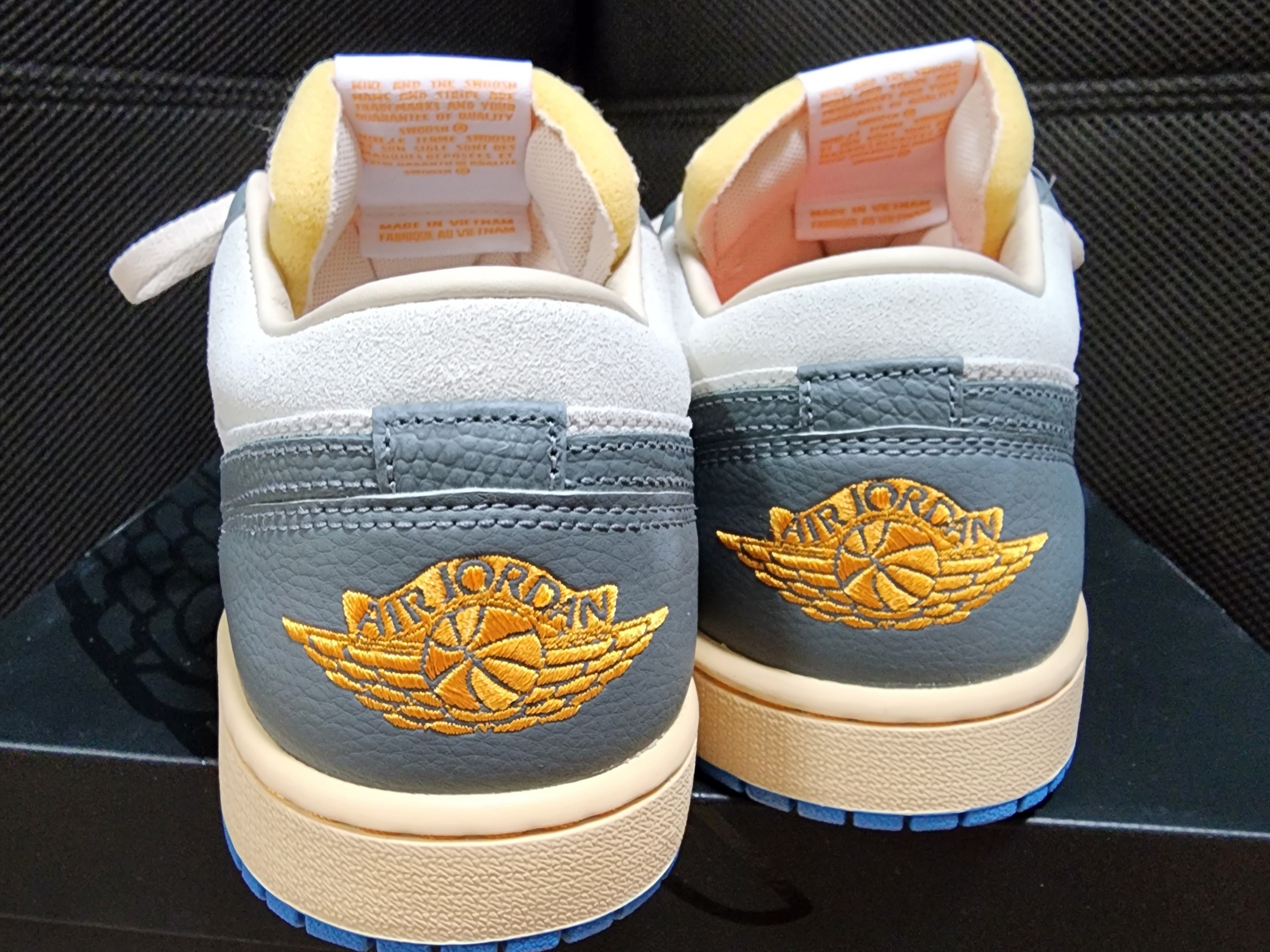 Jordan 1 Low SE Tokyo 96 착용 스타일 - 3