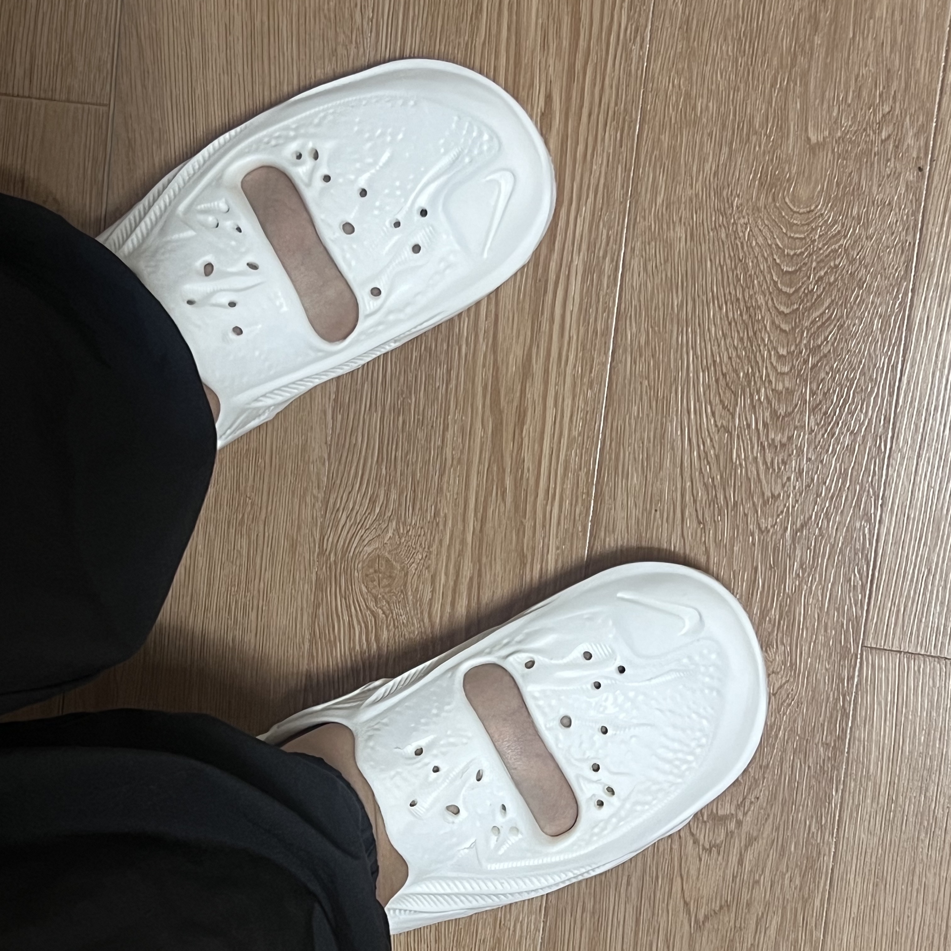 Nike ISPA Universal Natural 착용 스타일