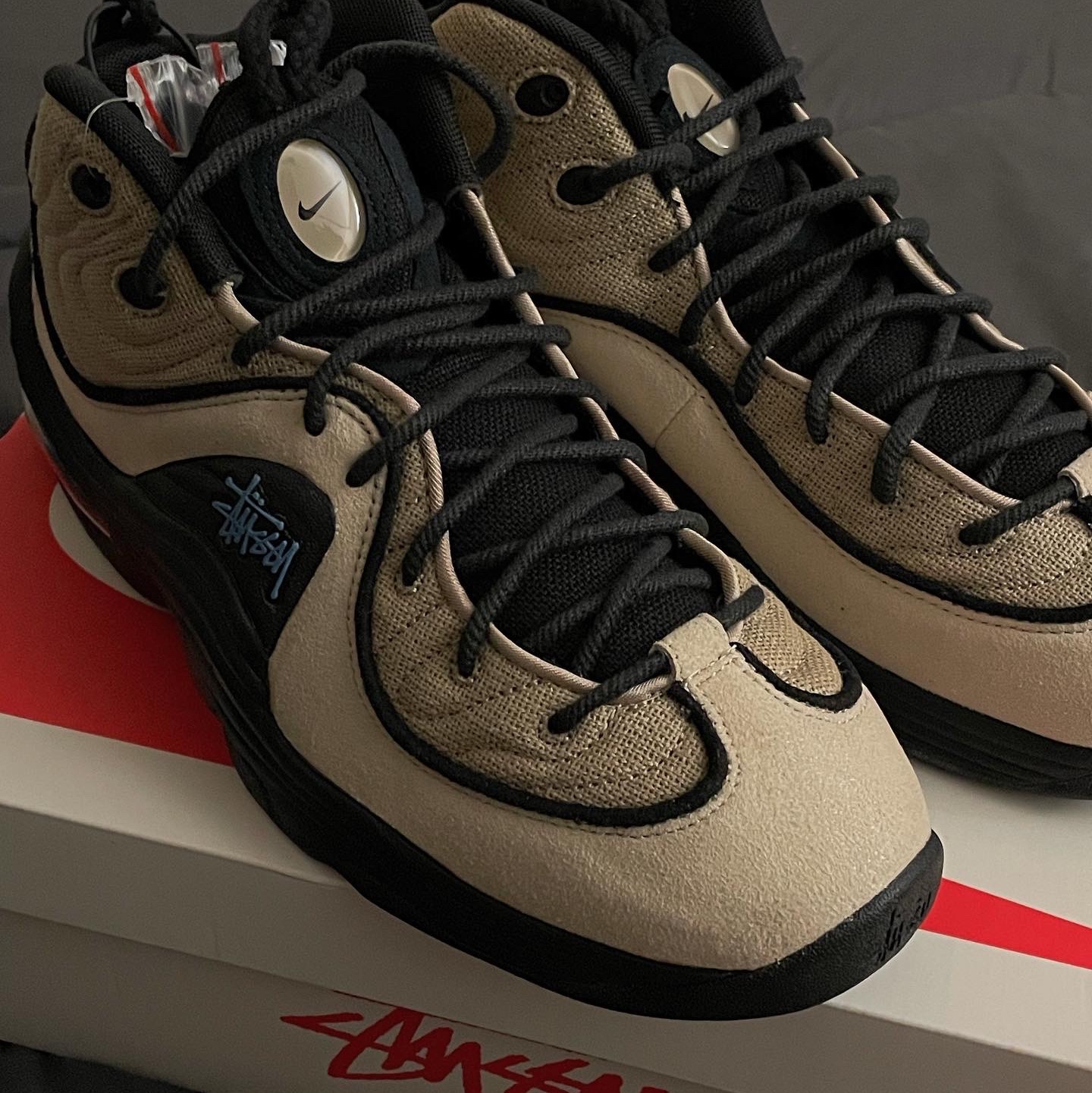 Nike x Stussy Air Penny II Rattan and Limestone 착용 스타일