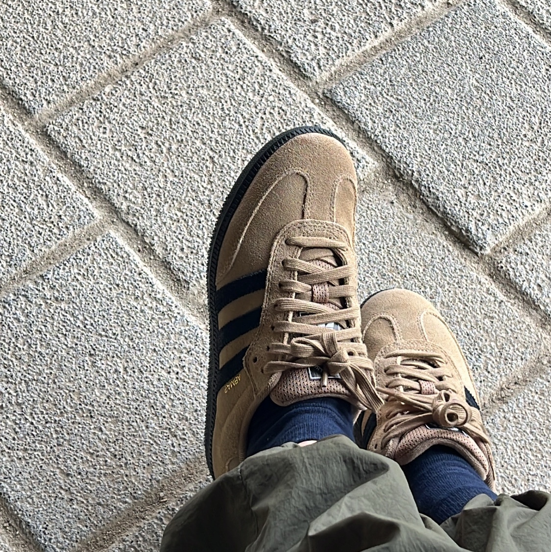 Adidas Samba ADV Cardboard 착용 스타일