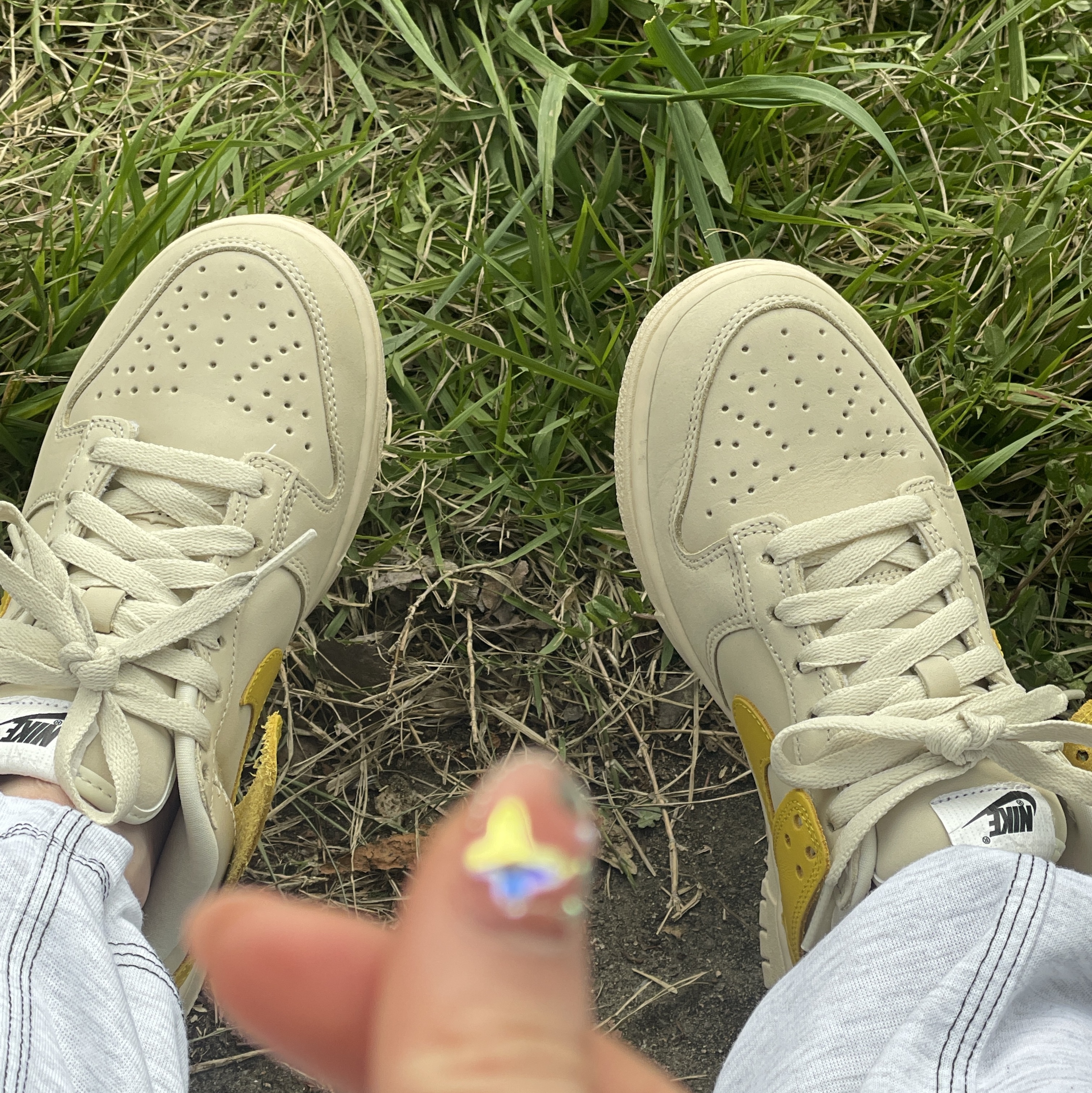 (W) Nike Dunk Low LX Banana 착용 스타일