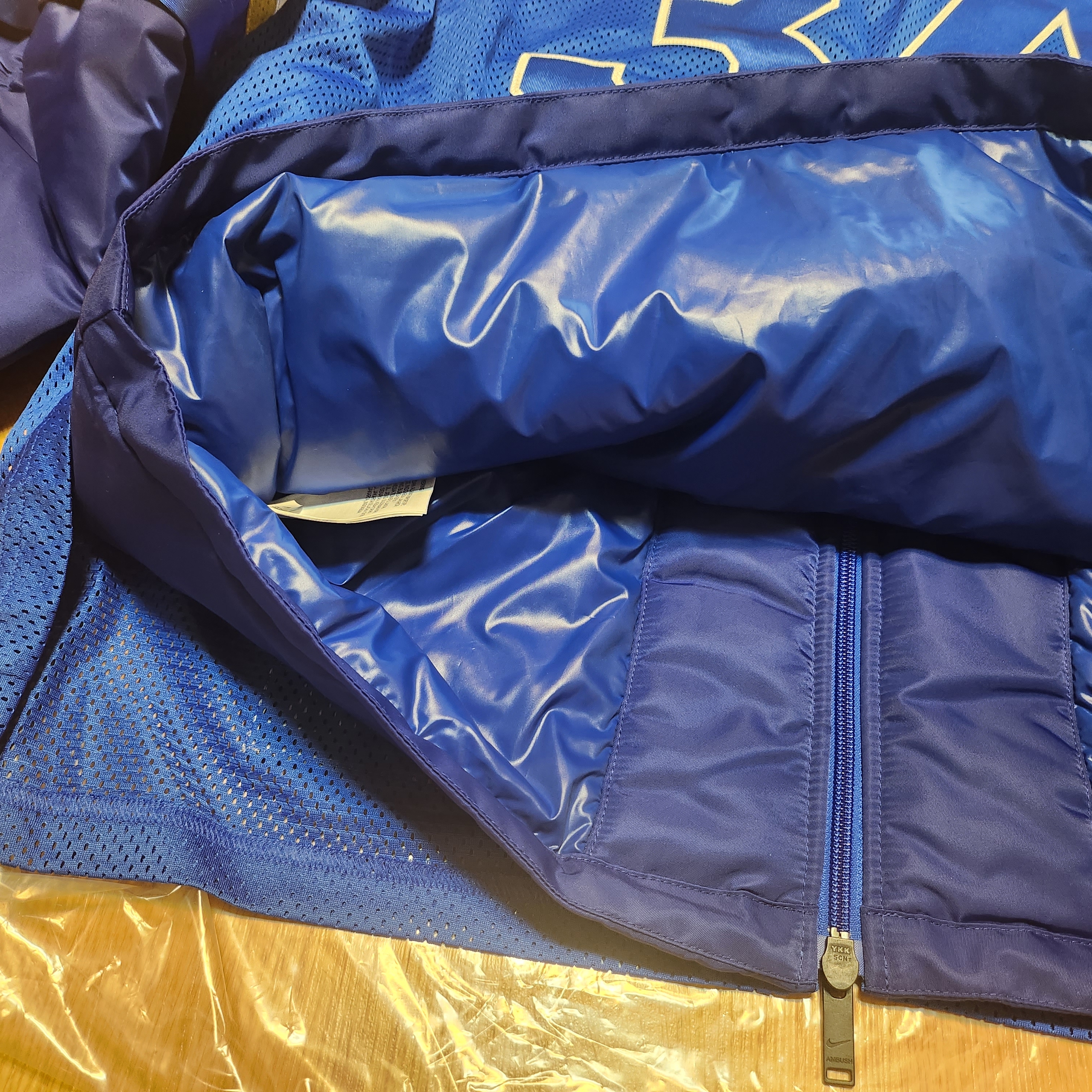 Nike x Ambush Jacket Deep Royal Blue - Asia 착용 스타일 - 4