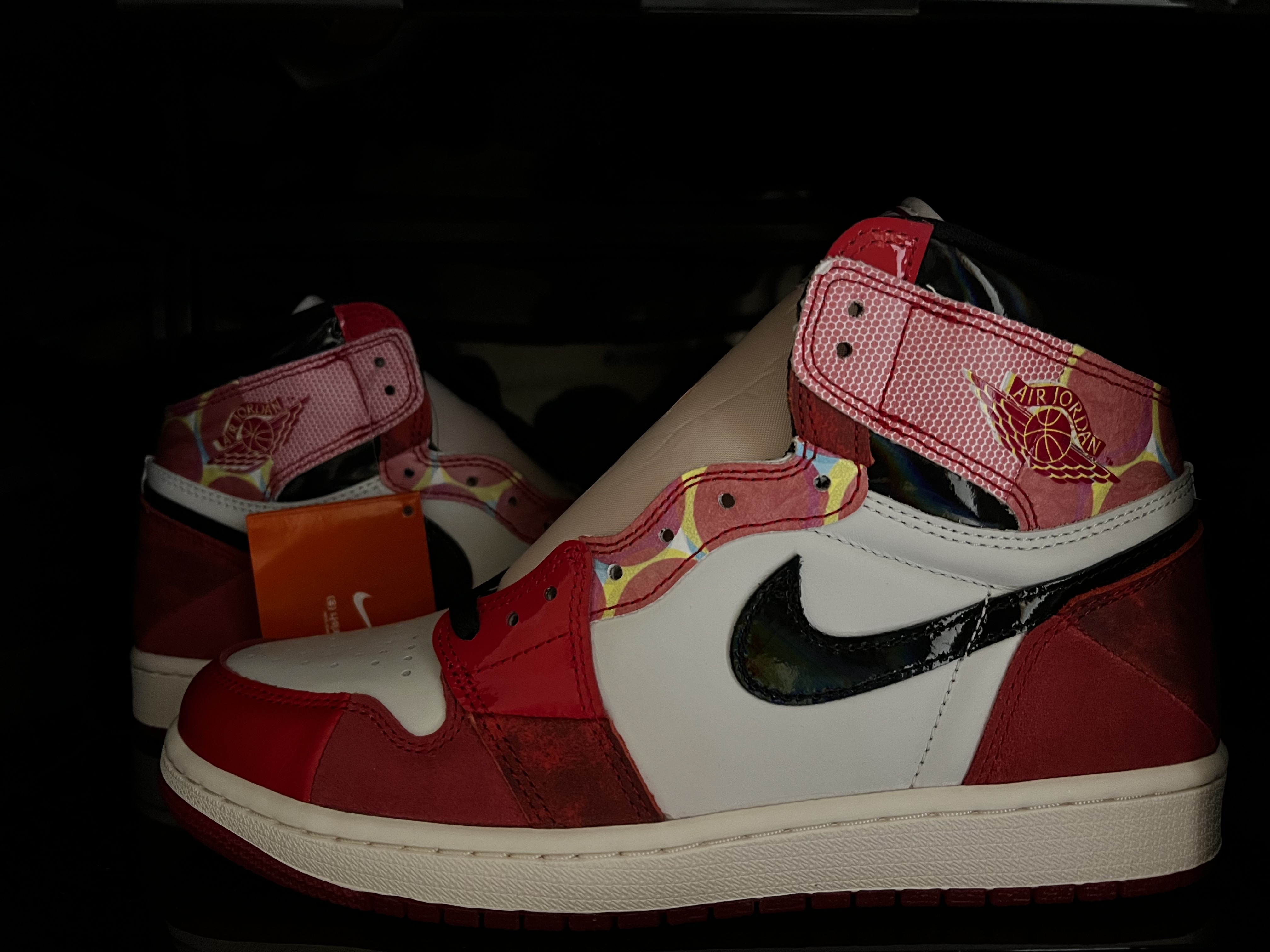 Jordan 1 Retro High Spider-Man Next Chapter 착용 스타일