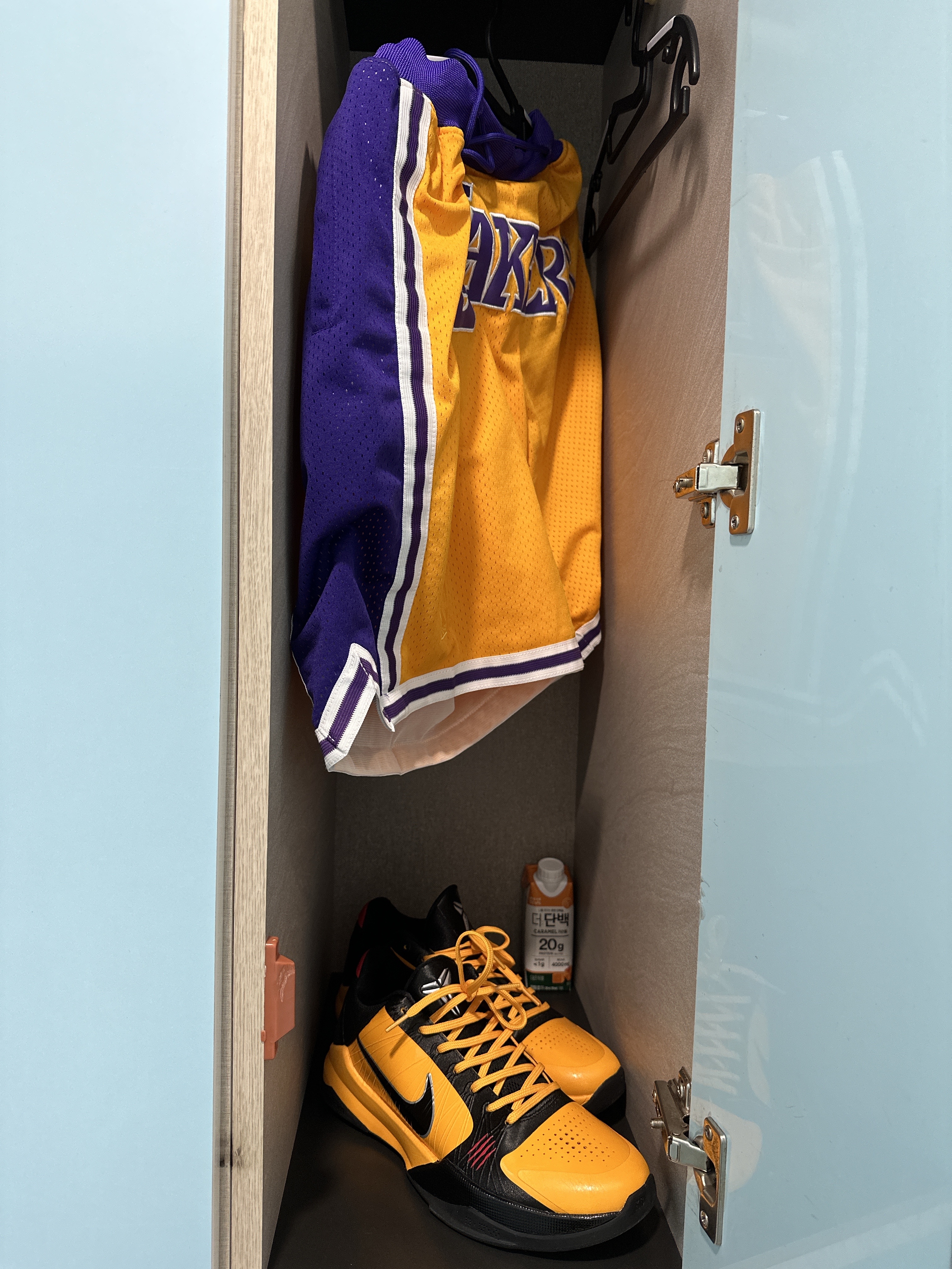 Nike Kobe 5 Protro Bruce Lee 착용 스타일