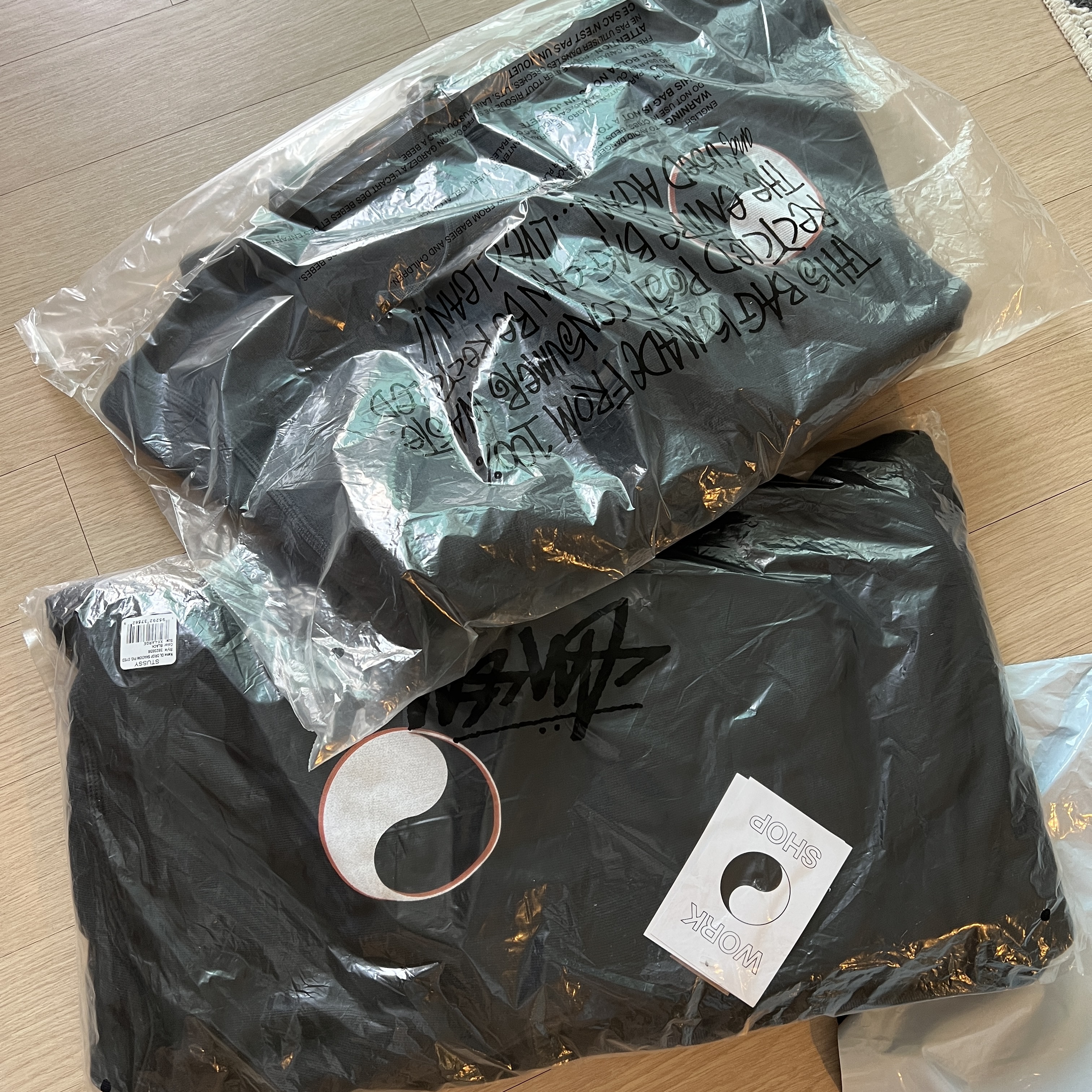 Stussy x Our Legacy Drop Shadow Pigment Dyed Hoodie Black 착용 스타일