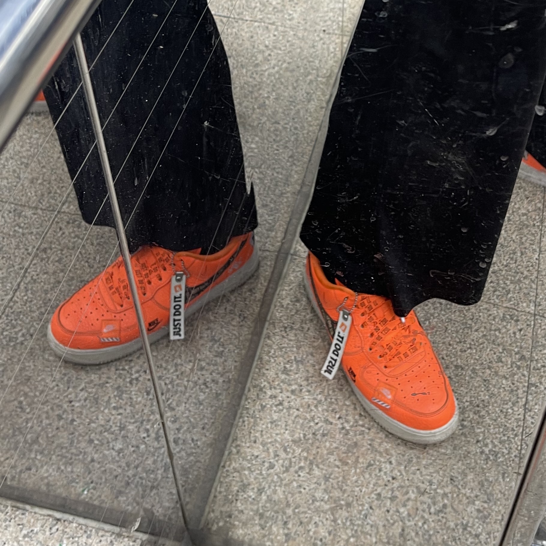 Nike Air Force 1 Low Just Do It Pack Total Orange 착용 스타일
