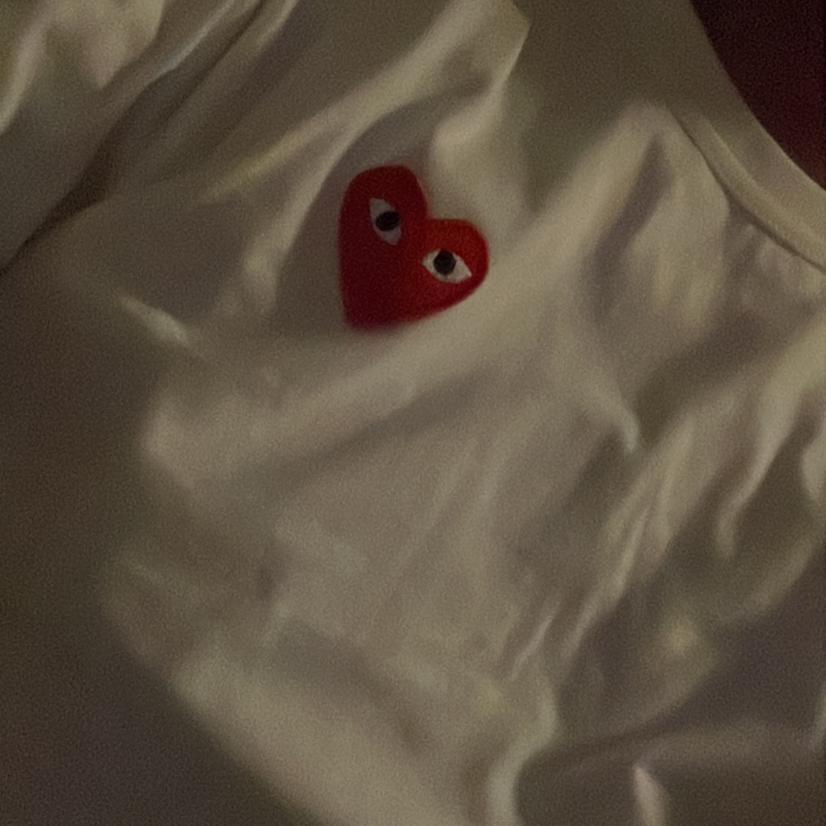 Play Comme des Garcons Red Heart T-Shirt White 착용 스타일