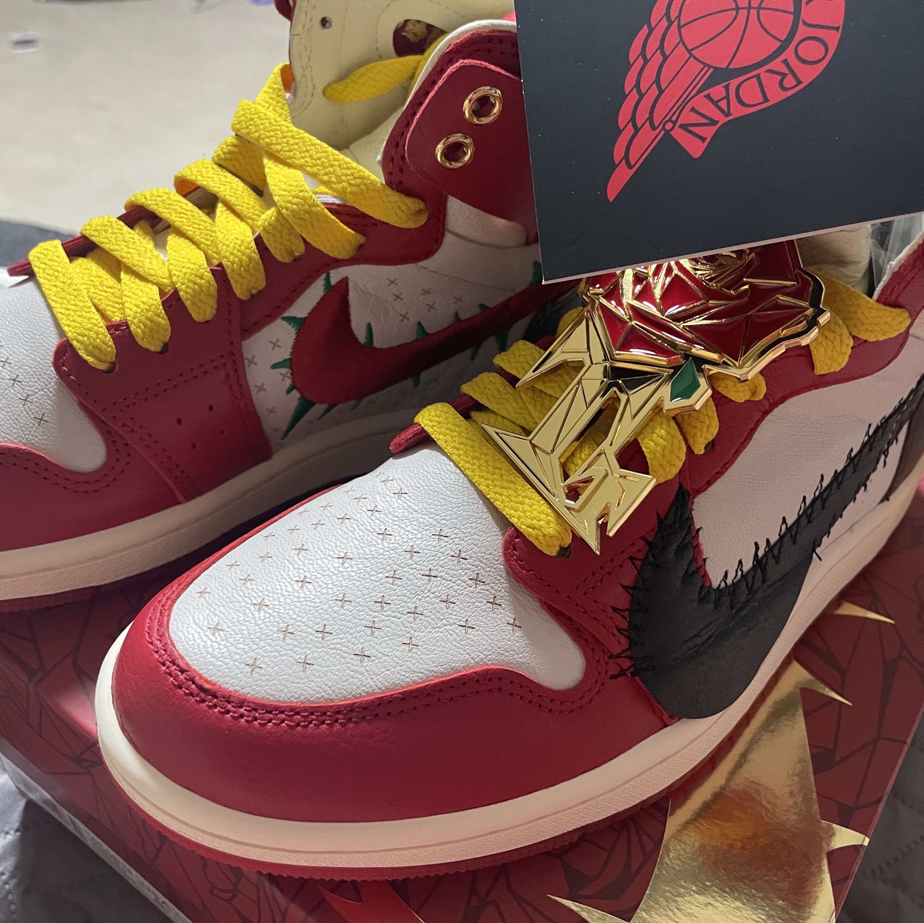 (W) Jordan 1 x Teyana Taylor Zoom CMFT 2 Gym Red 착용 스타일