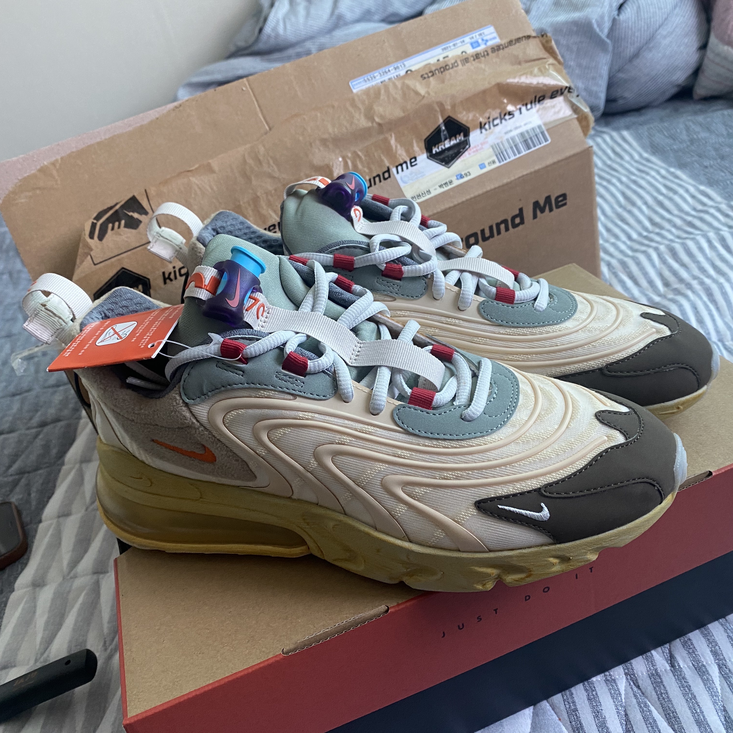 Nike x Travis Scott Air Max 270 React Cactus Trails 착용 스타일