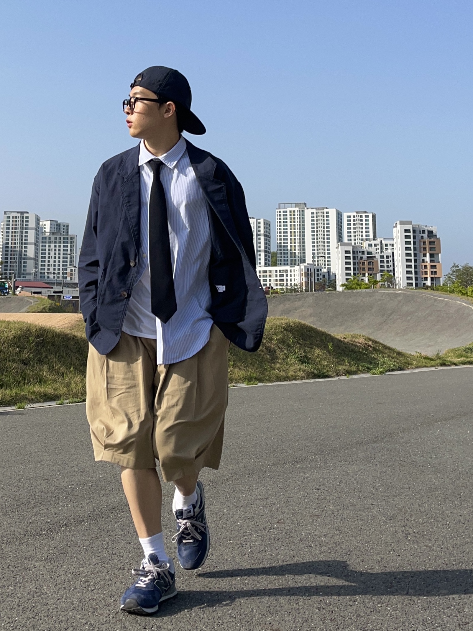 New Balance 574 Navy - D Standard, New Balance 574 Legacy Navy 착용 스타일 - 2