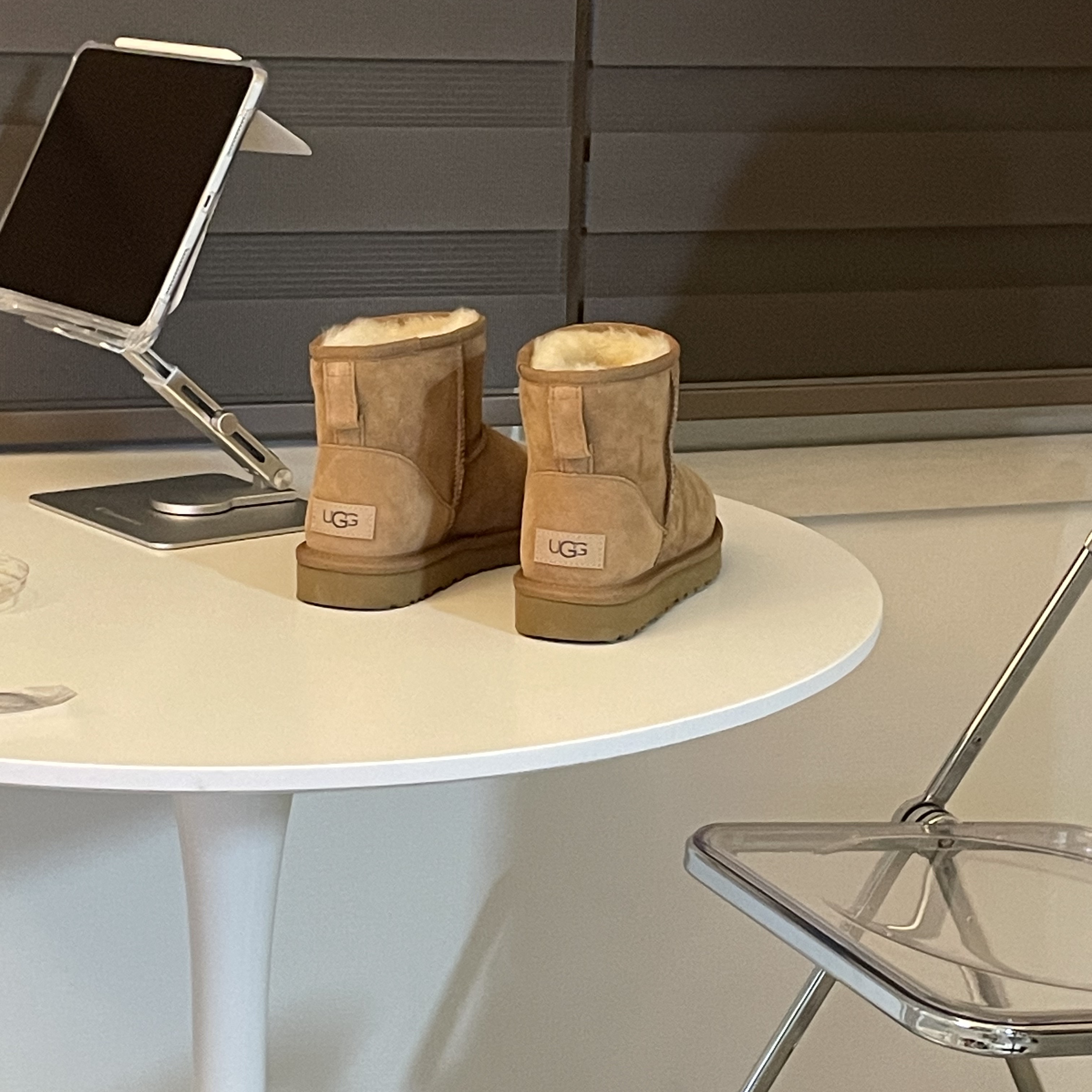 (W) UGG Classic Mini II Boots Chestnut 착용 스타일