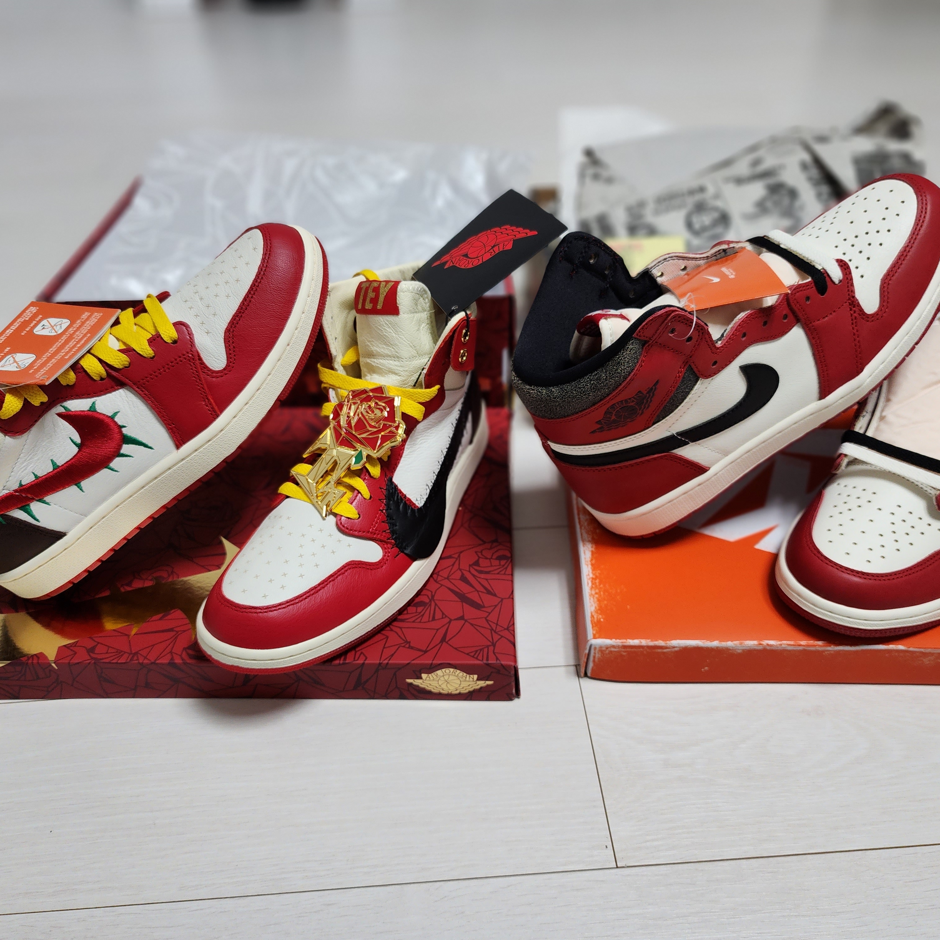 (W) Jordan 1 x Teyana Taylor Zoom CMFT 2 Gym Red, Jordan 1 Retro High OG Chicago 2022 착용 스타일 - 1