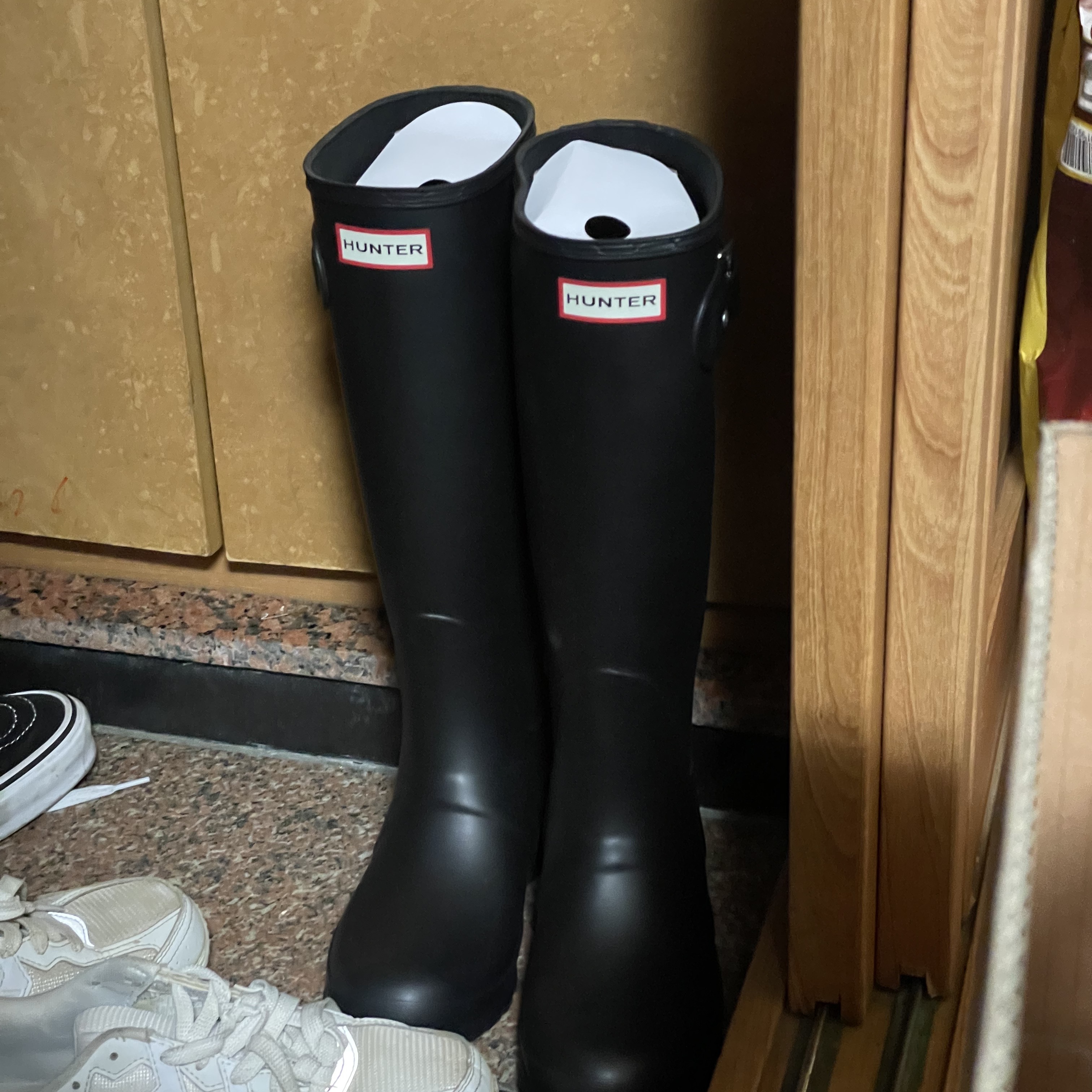 (W) Hunter Original Tall Rain Boots Black 착용 스타일