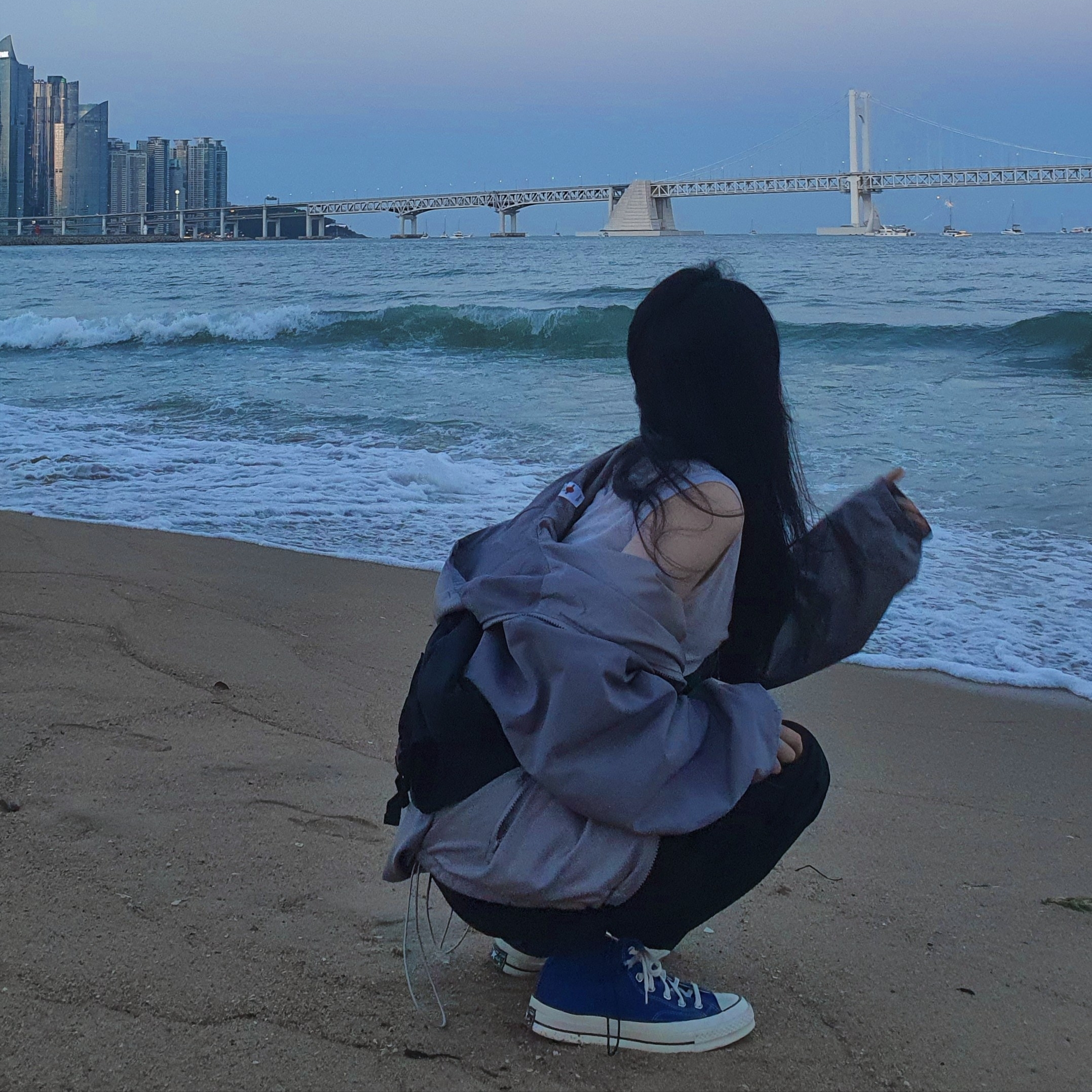 Converse Chuck 70 High Rush Blue 착용 스타일 - 1