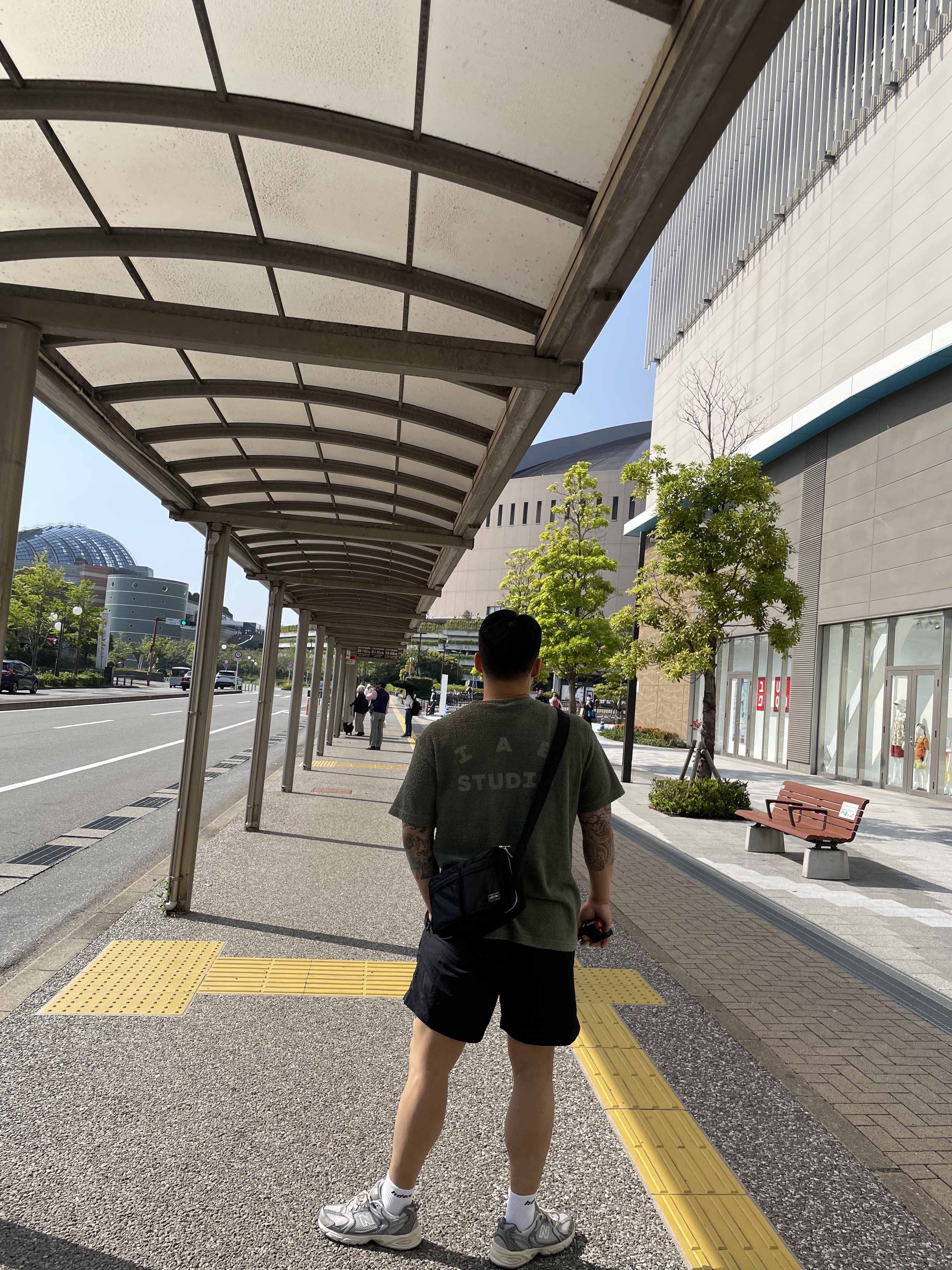 IAB Studio Towel T-Shirt Deep Green, Porter Tanker Shoulder Bag S Black 착용 스타일