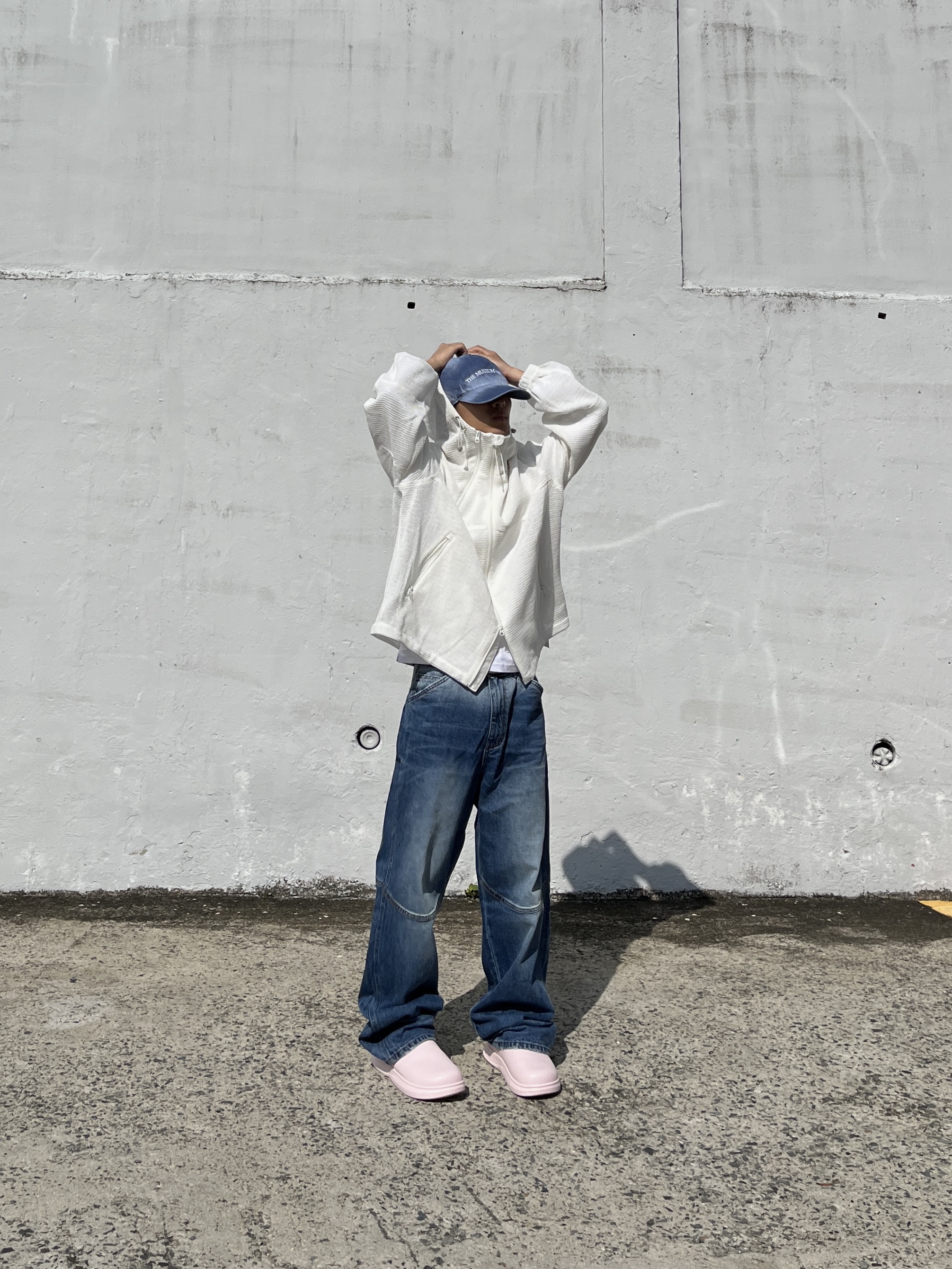 The Museum Visitor Wire Ball Cap Washed Blue 착용 스타일 - 1