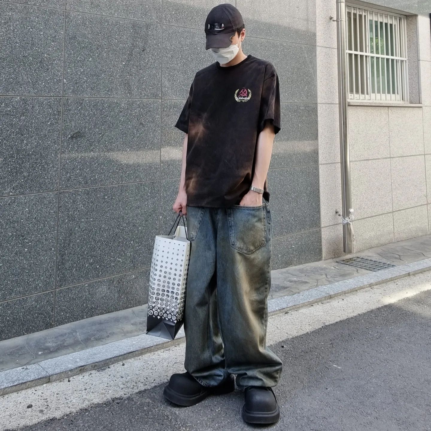 Project G/R Coated Backward Denim Pants Blue, Balenciaga Steroid Derby Black 착용 스타일 - 1