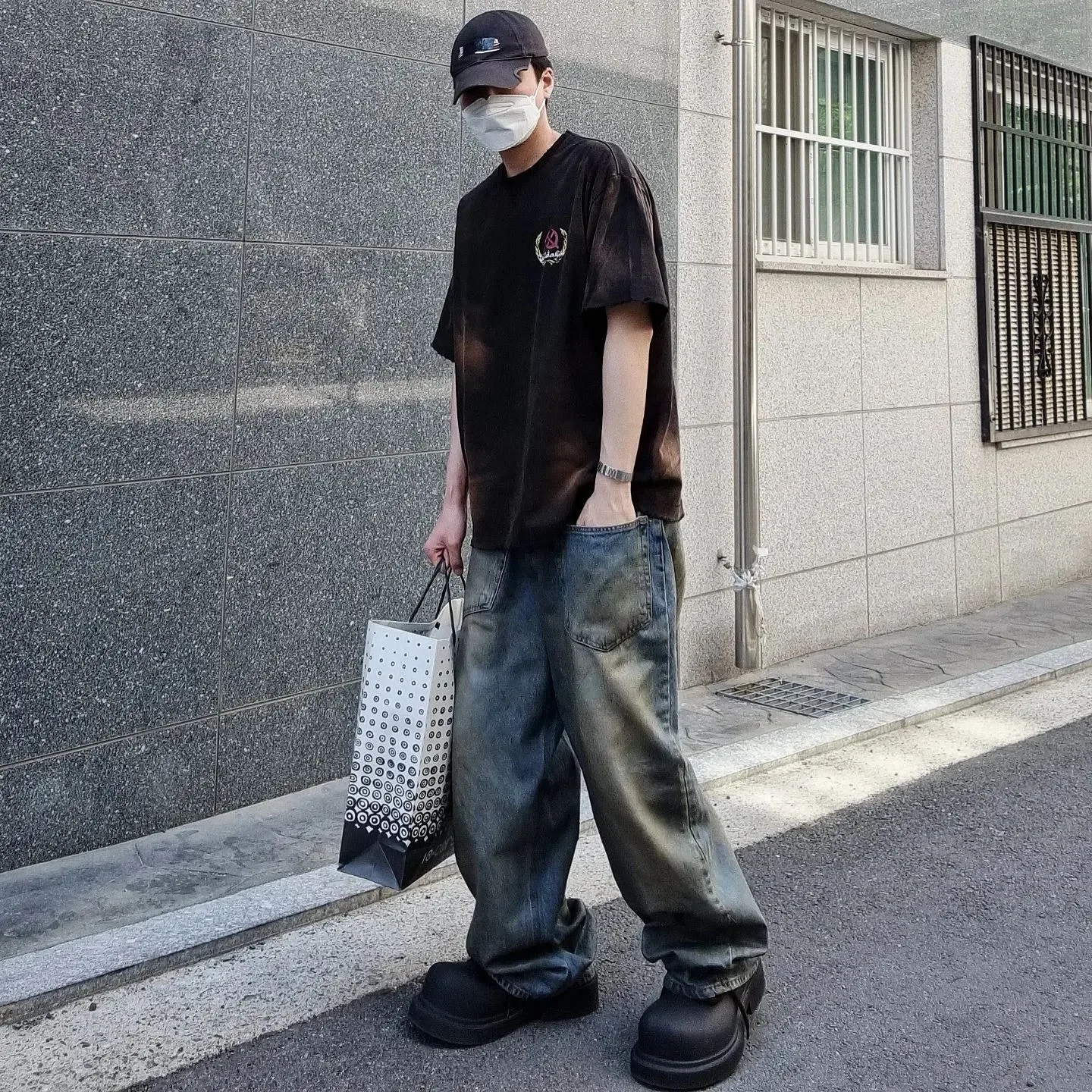 Project G/R Coated Backward Denim Pants Blue, Balenciaga Steroid Derby Black 착용 스타일 - 2