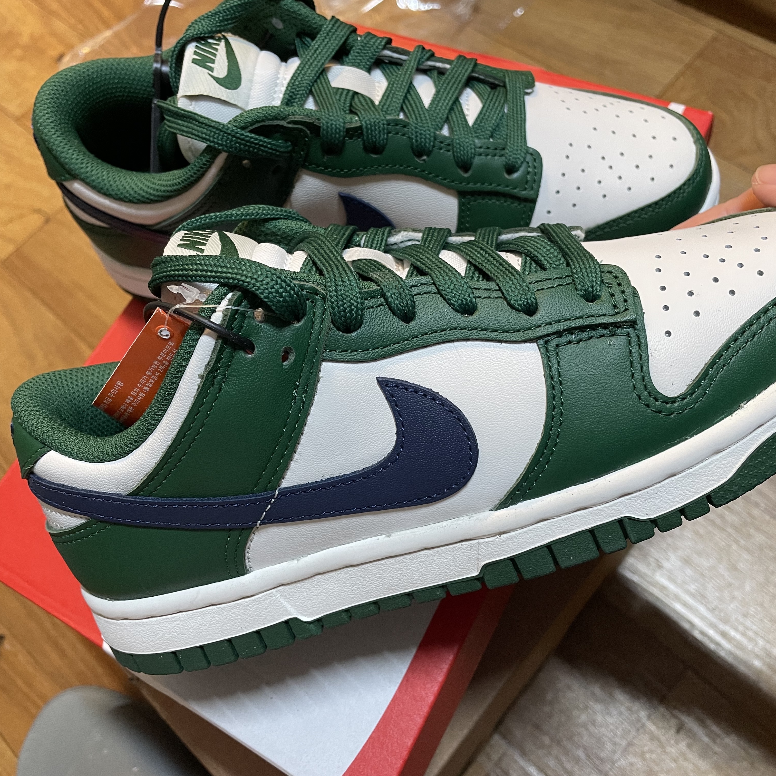 (W) Nike Dunk Low Gorge Green 착용 스타일
