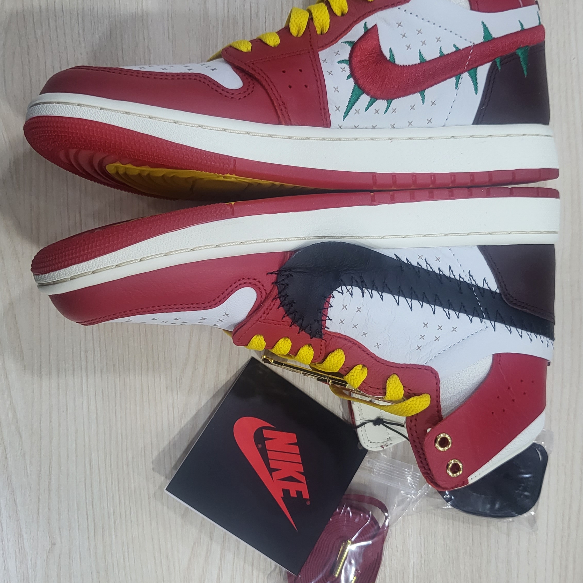 (W) Jordan 1 x Teyana Taylor Zoom CMFT 2 Gym Red 착용 스타일 - 4