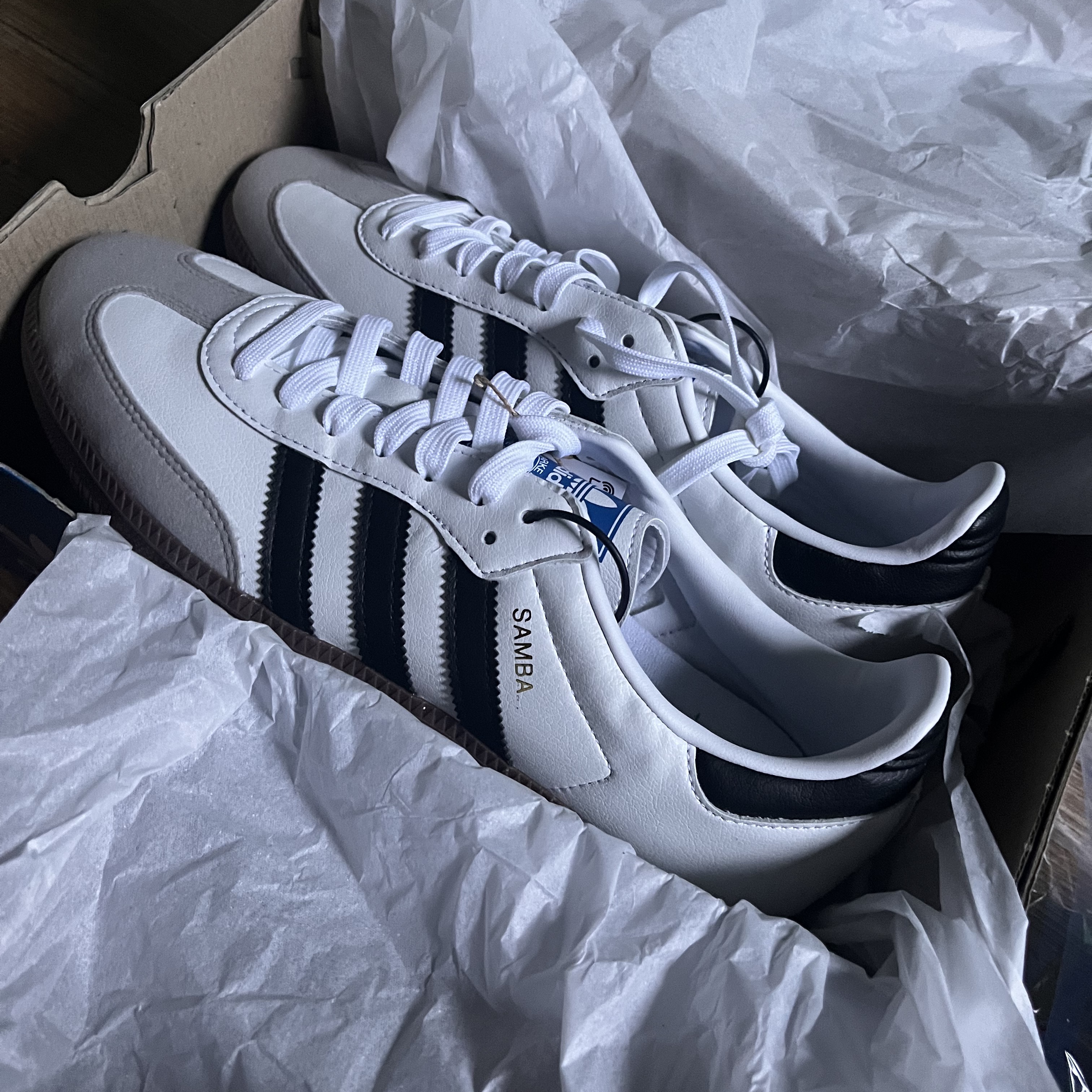 Adidas Samba Vegan White Black 착용 스타일
