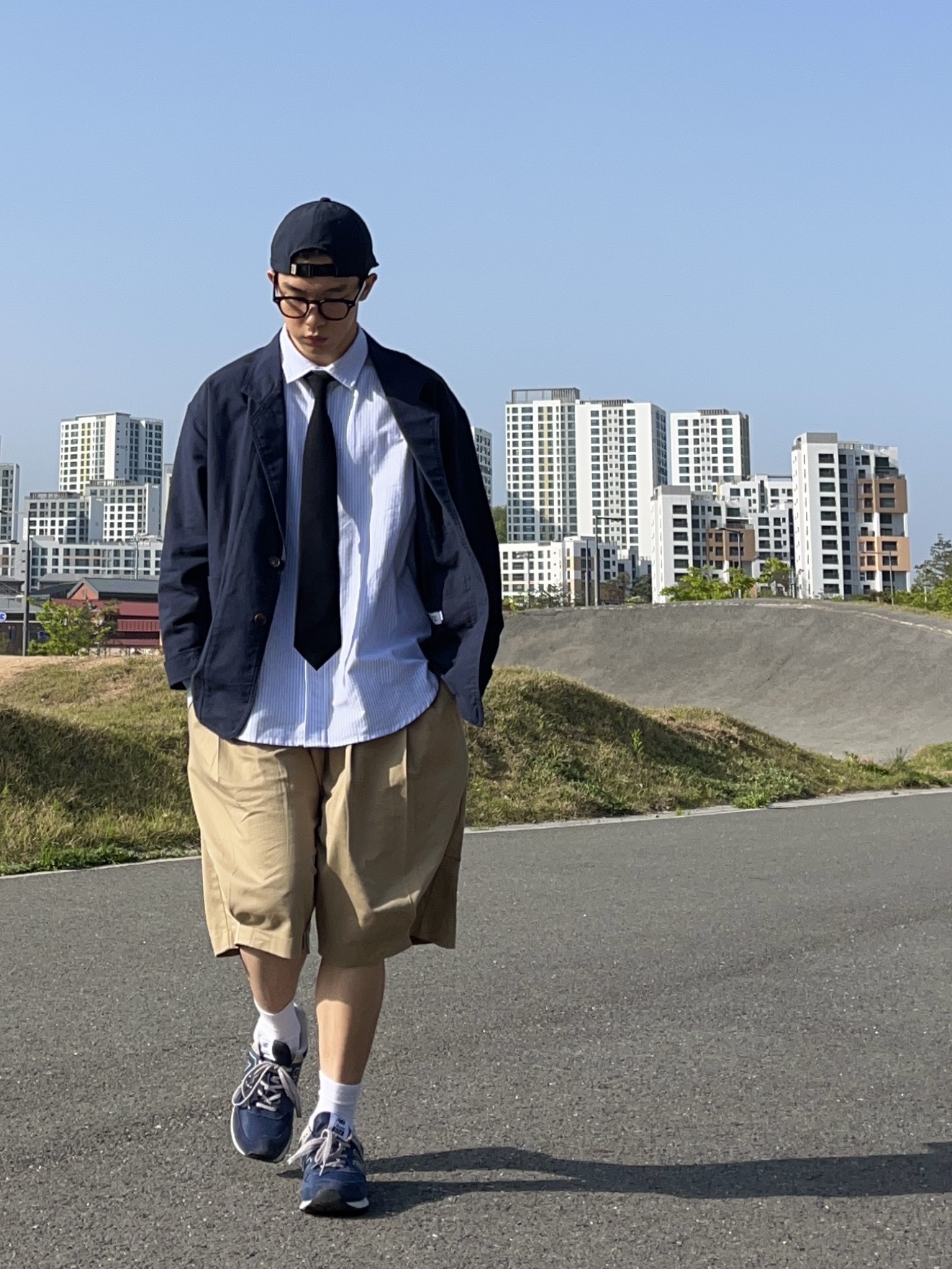New Balance 574 Navy - D Standard, New Balance 574 Legacy Navy 착용 스타일 - 4