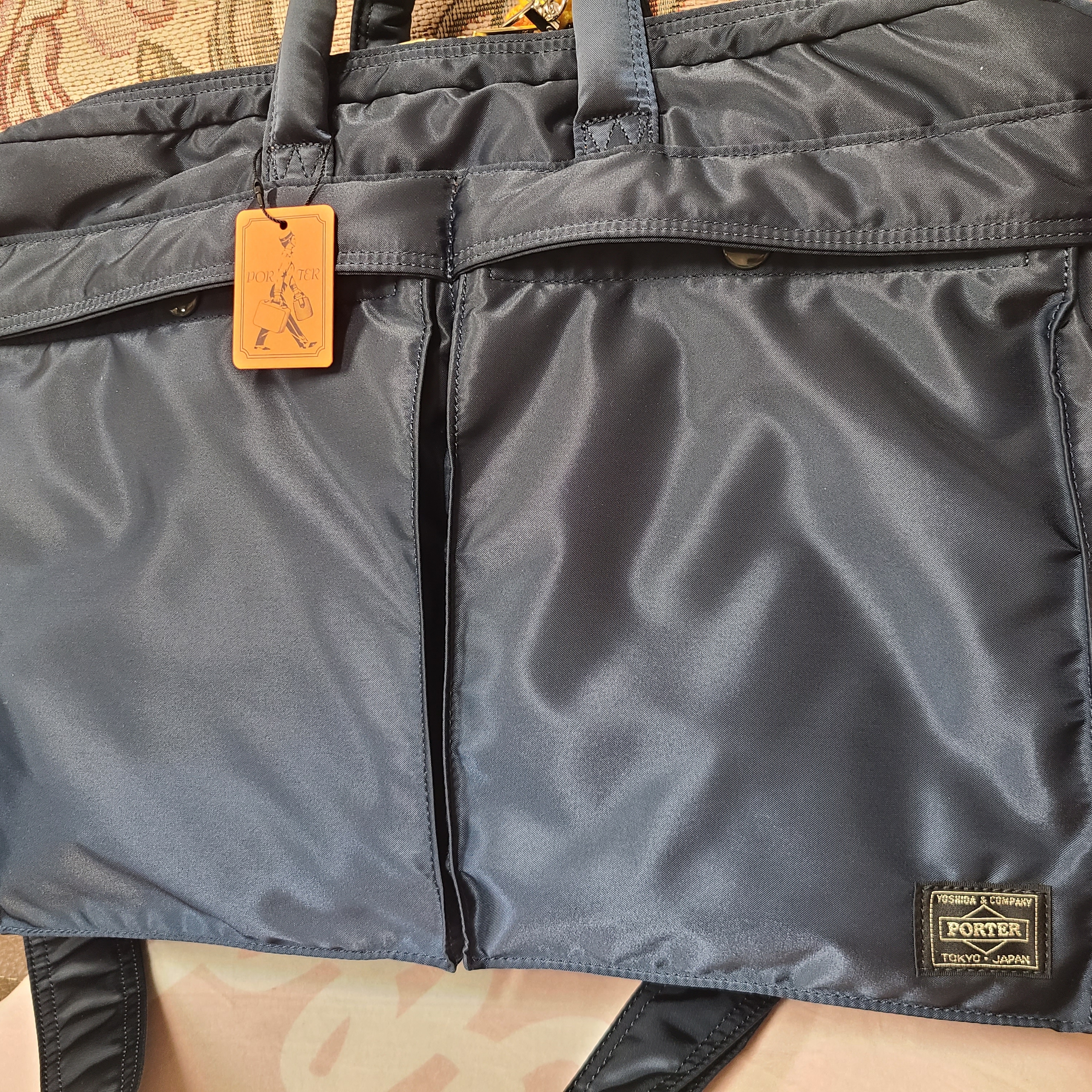Porter Tanker 2Way Briefcase Iron Blue 착용 스타일