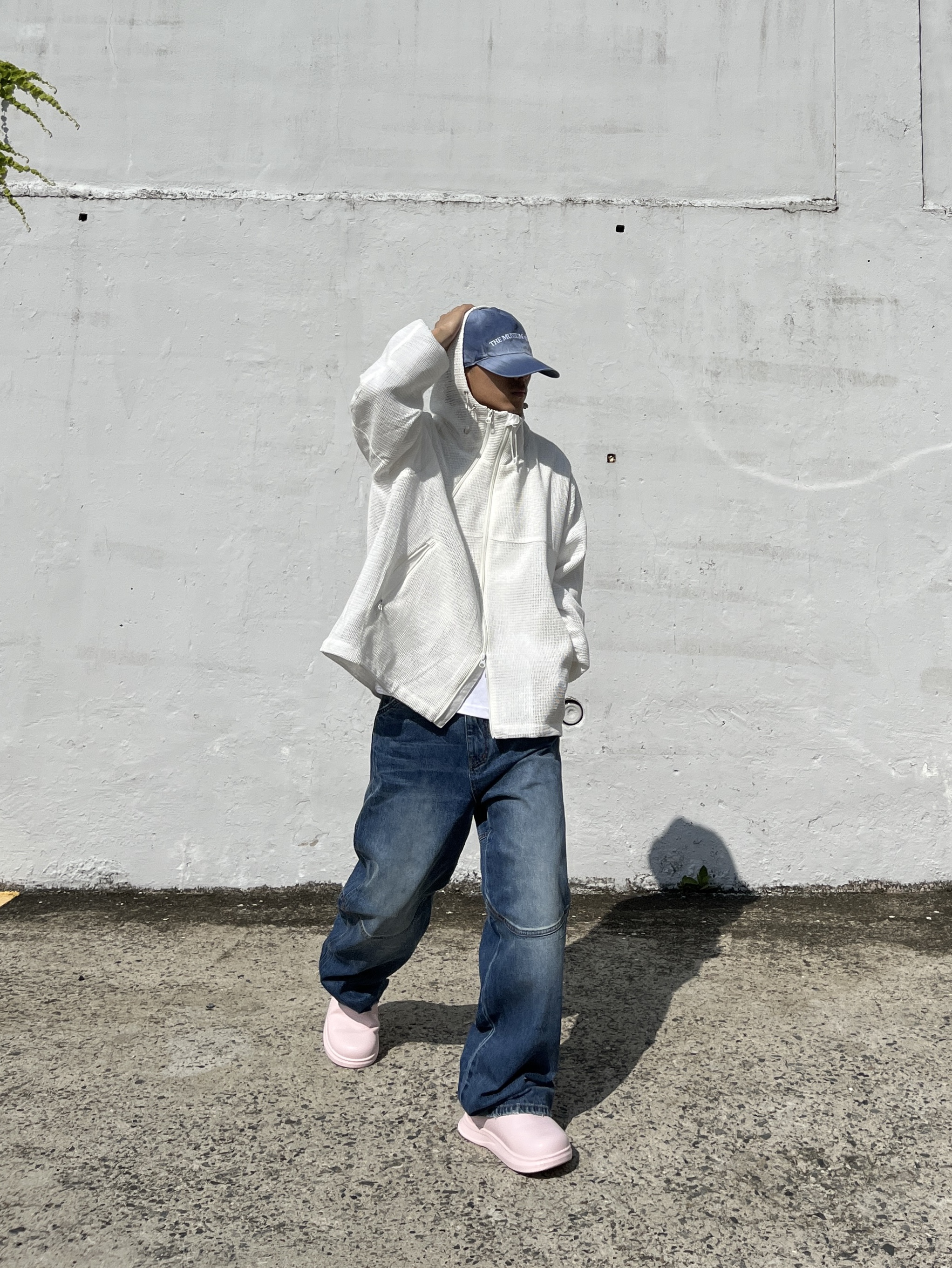 The Museum Visitor Wire Ball Cap Washed Blue 착용 스타일 - 3
