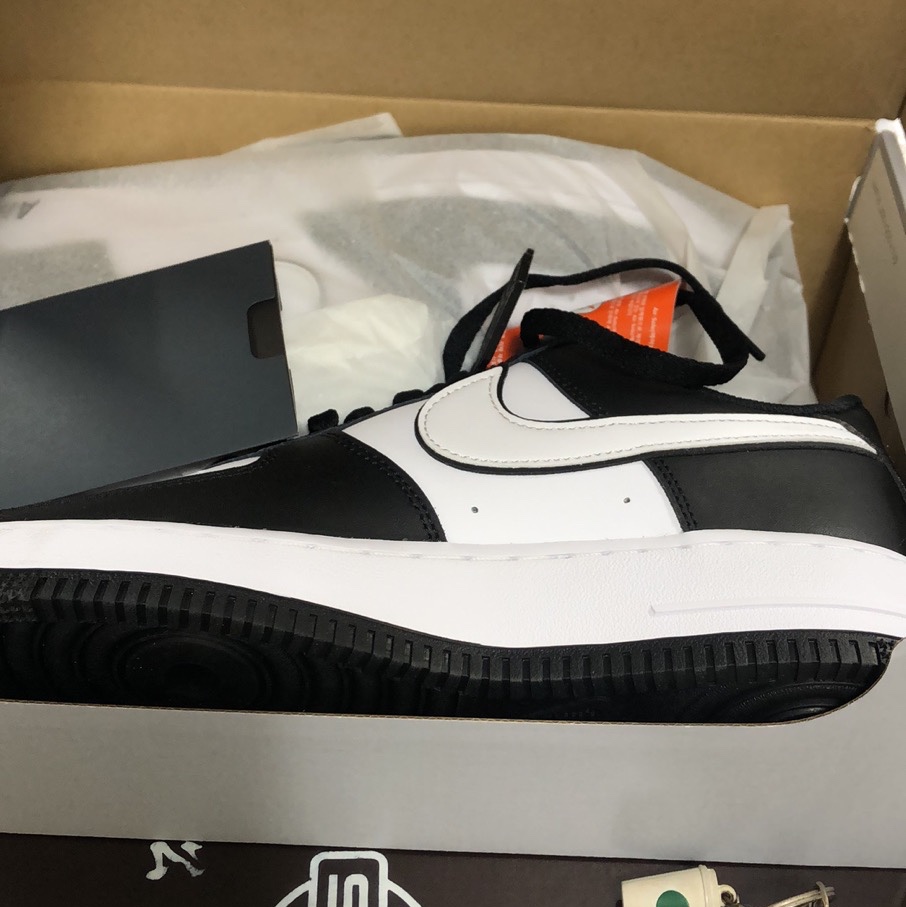 Nike Air Force 1 '07 Black White 착용 스타일