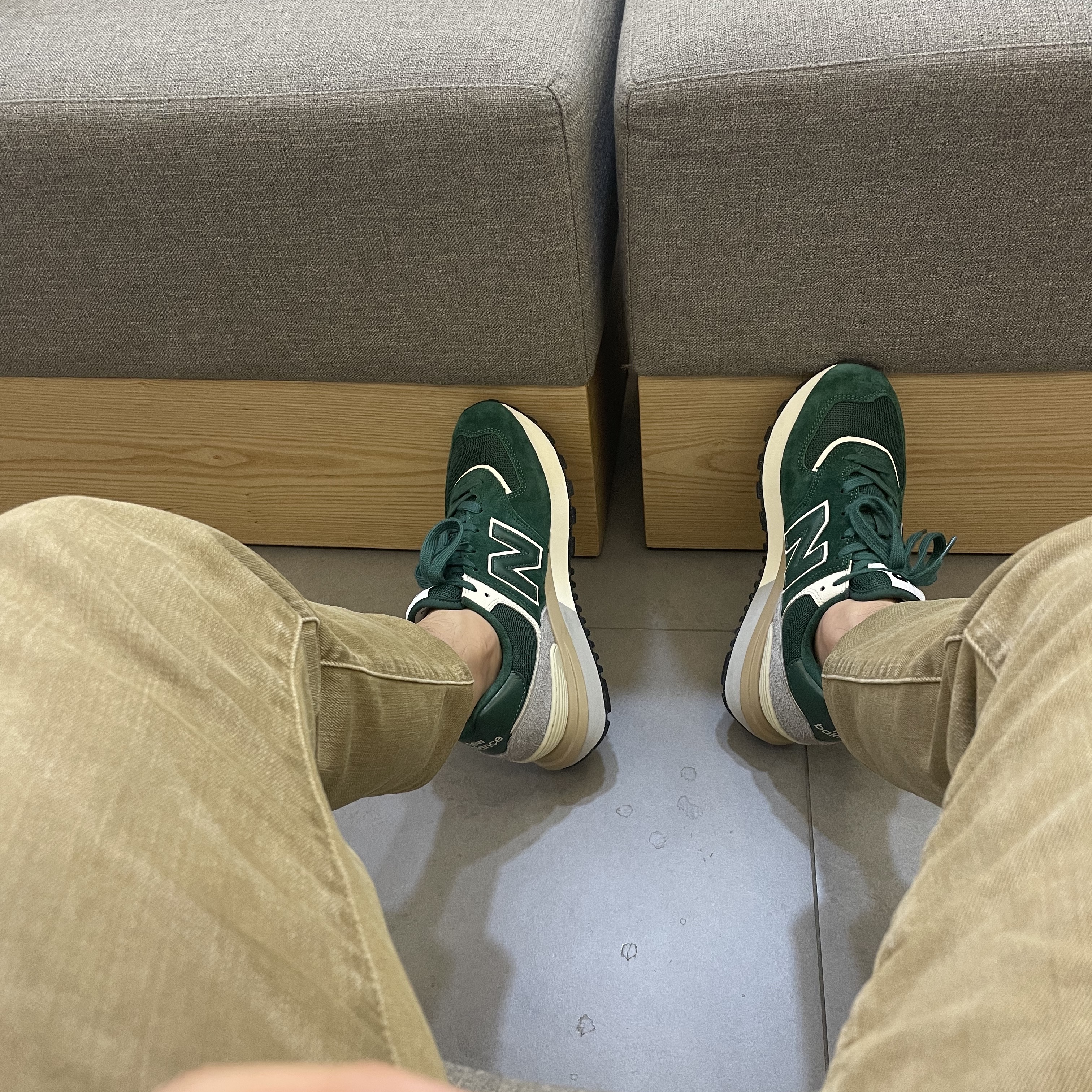 New Balance 574 Legacy Green 착용 스타일