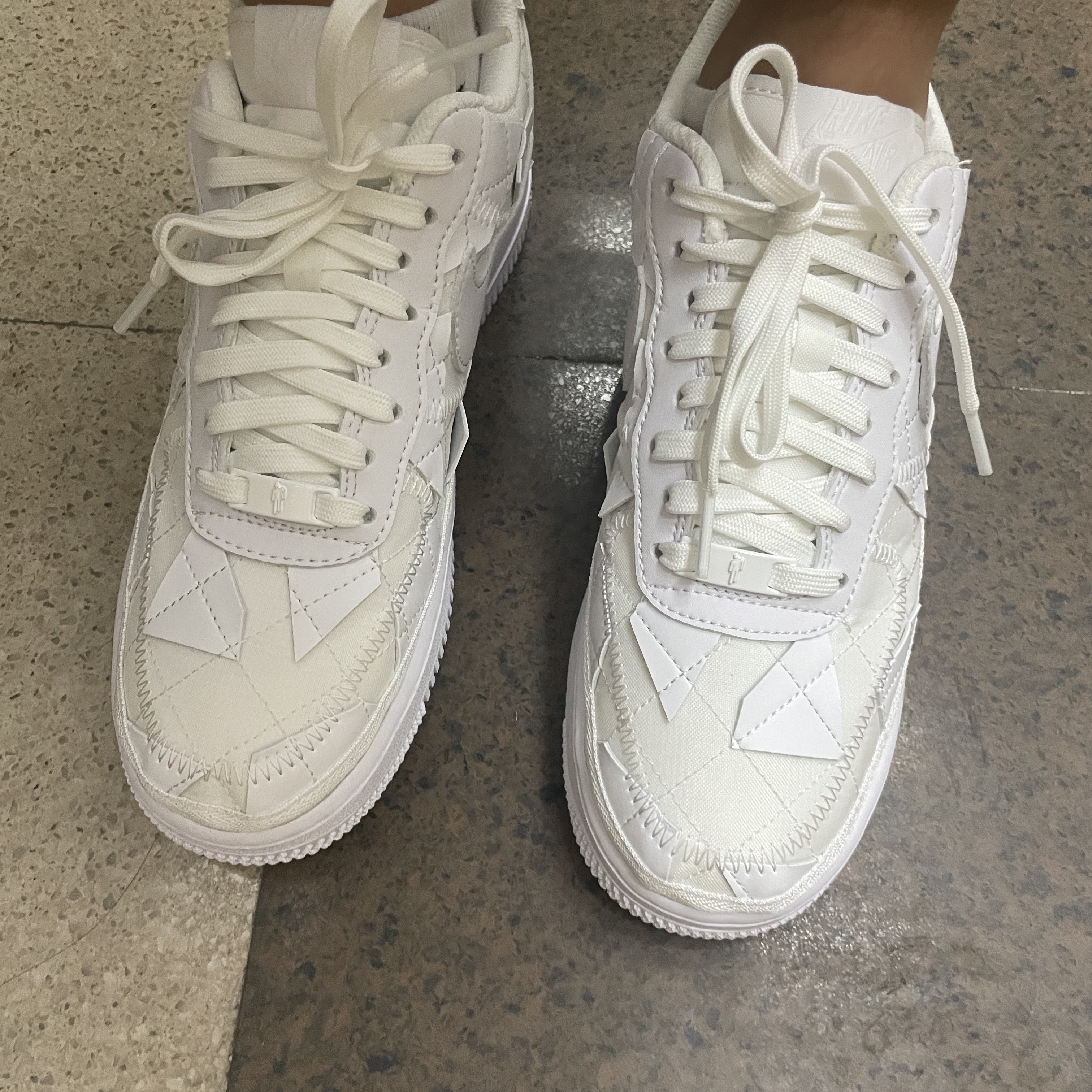 Nike x Billie Eilish Air Force 1 Low SP Triple White 착용 스타일