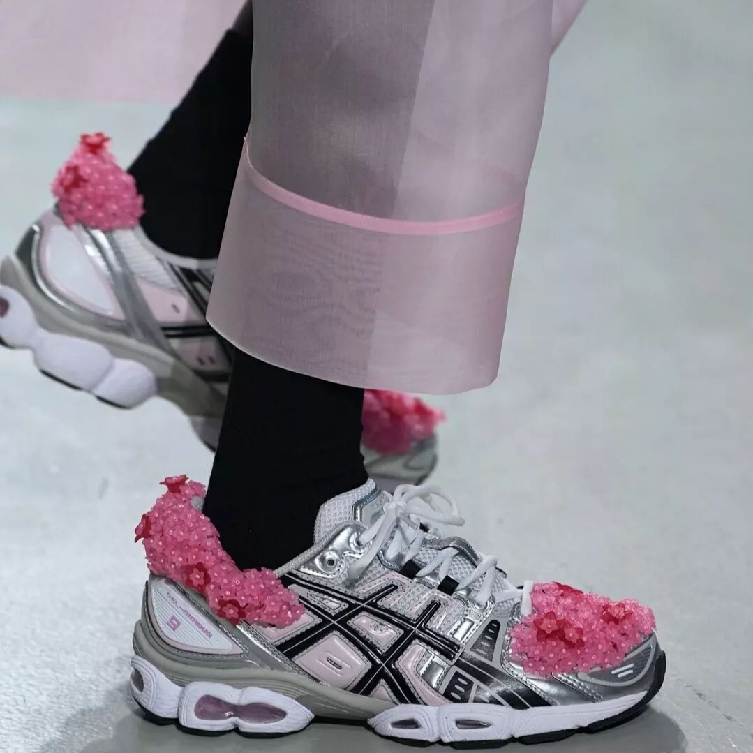 (W) Asics Gel-Nimbus 9 White Pure Silver 착용 스타일