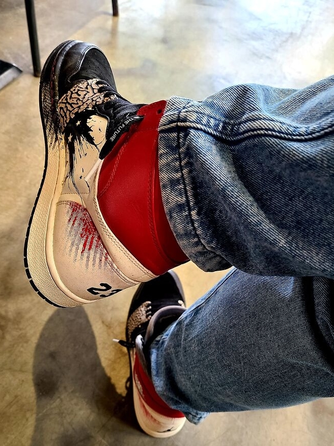 Jordan 1 Retro Dave White Wings for the Future 착용 스타일