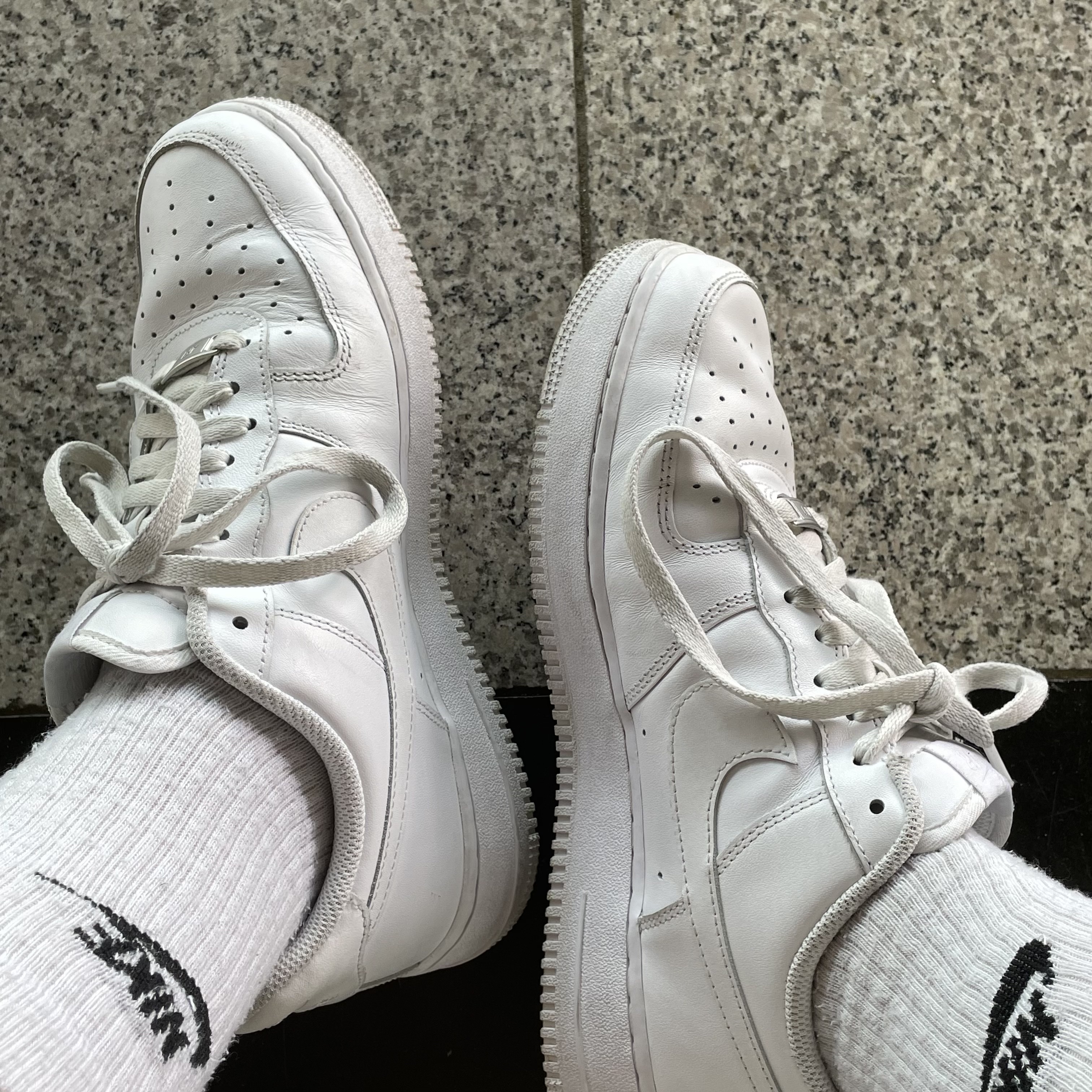 Nike Air Force 1 '07 Low White 착용 스타일