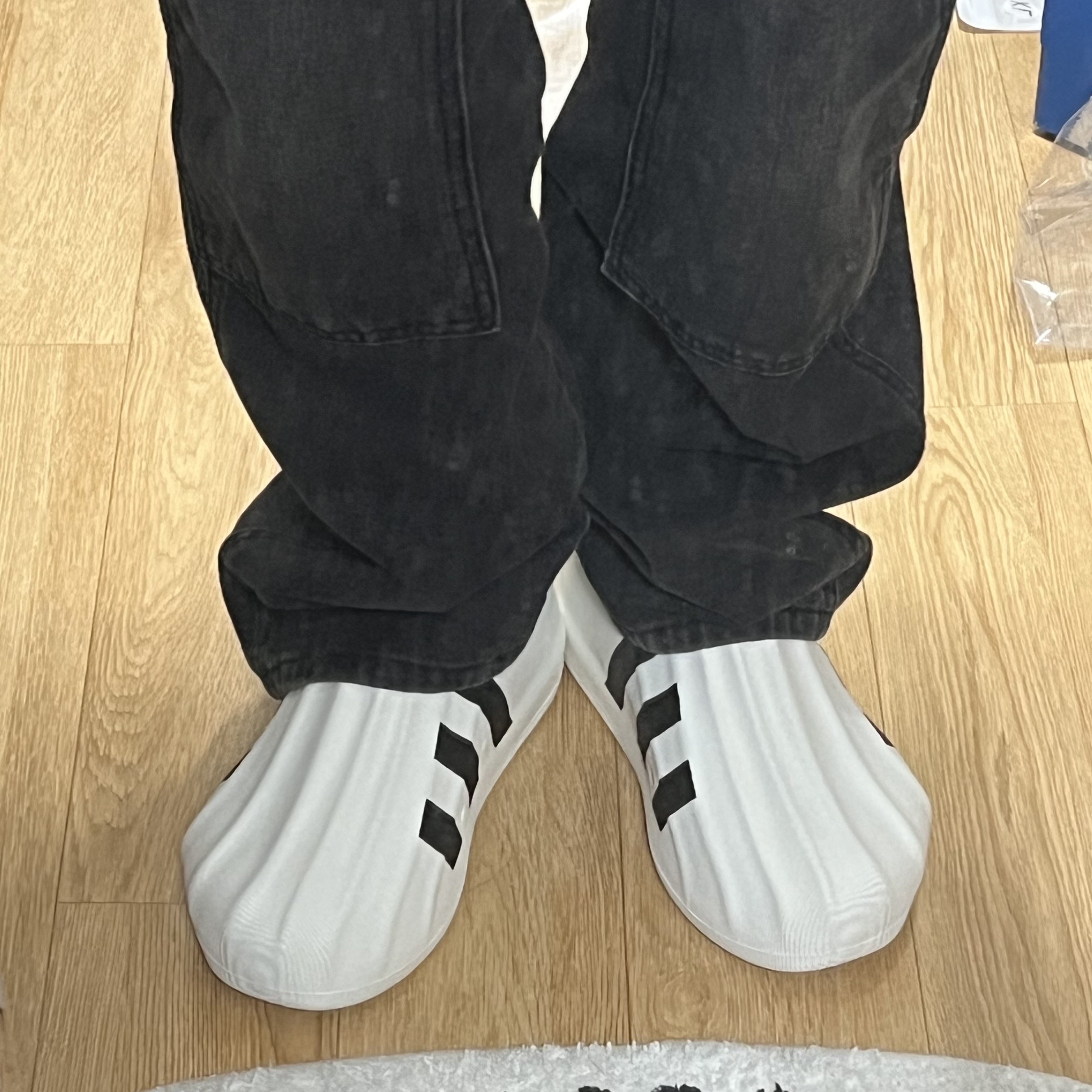 Adidas Adifom Superstar Core White 착용 스타일 - 1
