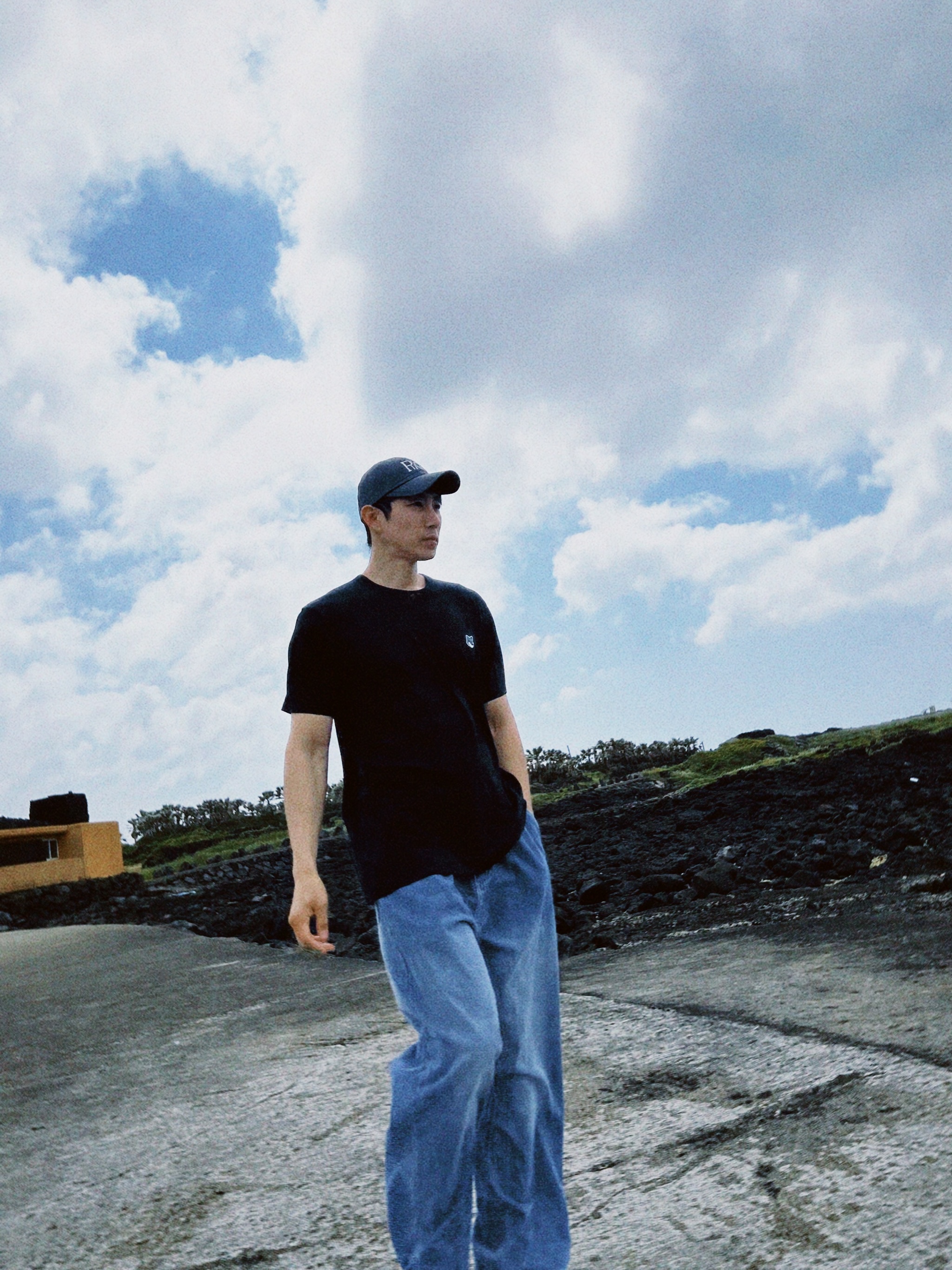 Maison Kitsune Grey Fox Head Patch Classic T-Shirt Black, Jordan 1 Low Dark Teal 착용 스타일 - 2