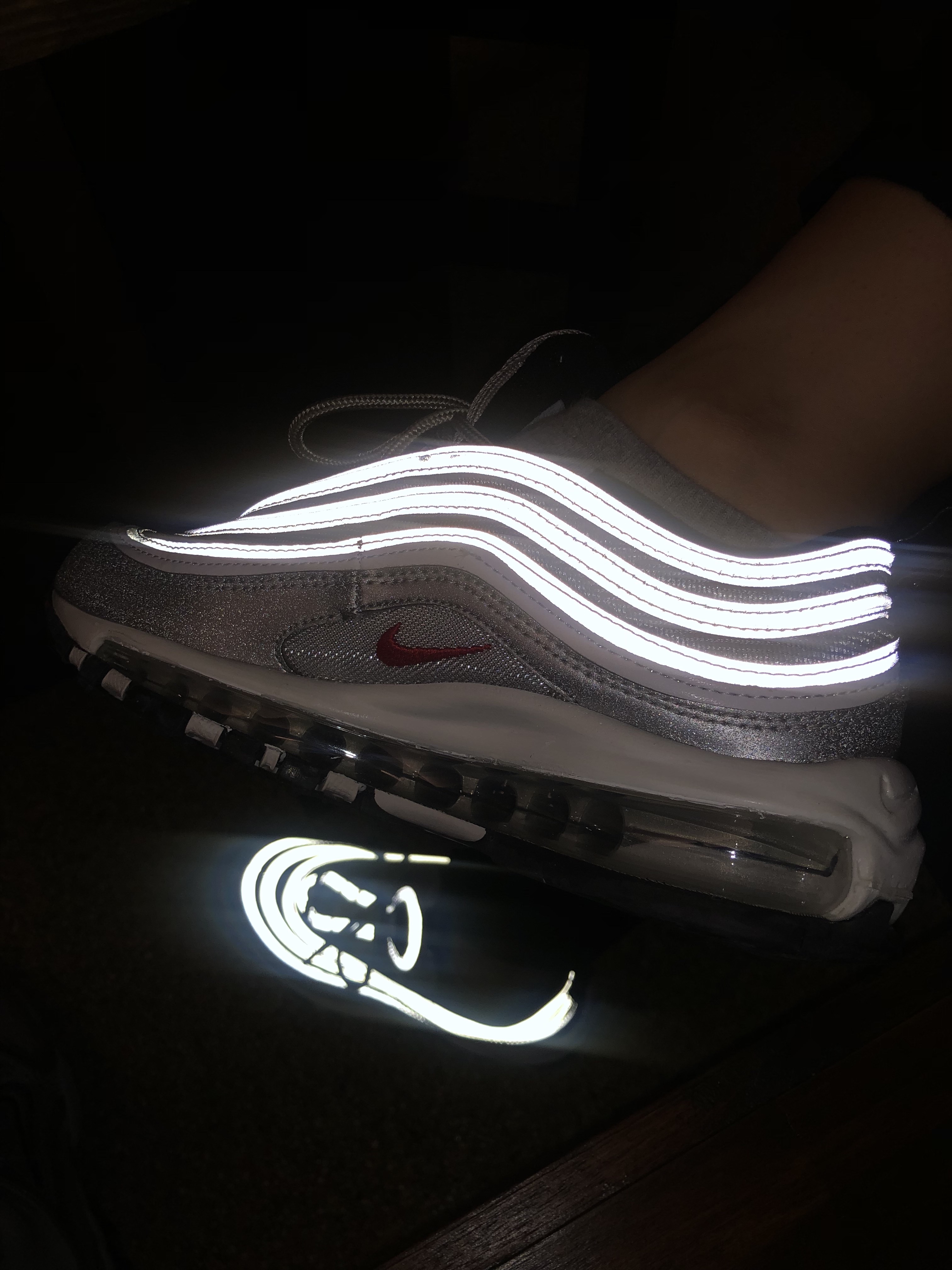 Nike Air Max 97 OG Silver Bullet 2022, (W) Nike Air Max 97 OG Silver Bullet 2022 착용 스타일 - 2