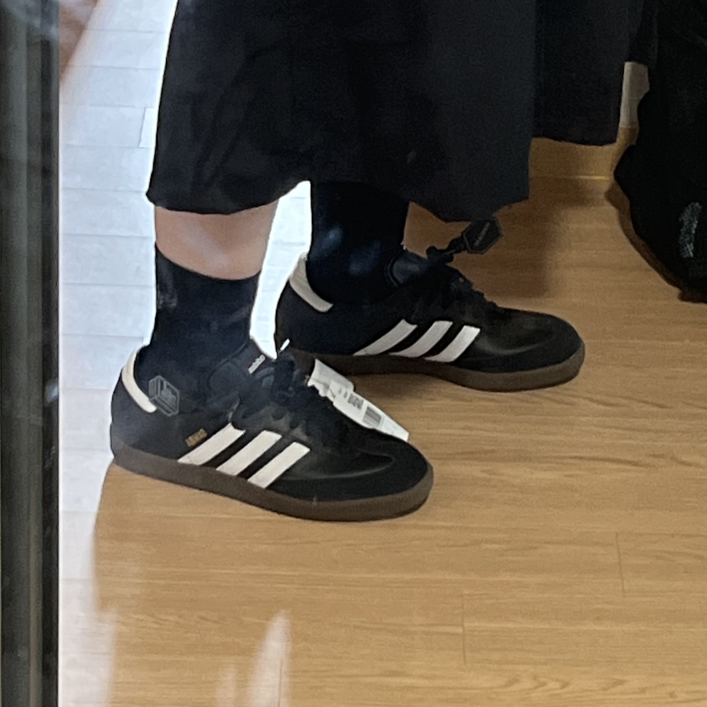 Adidas Samba Leather Core Black 착용 스타일 - 2