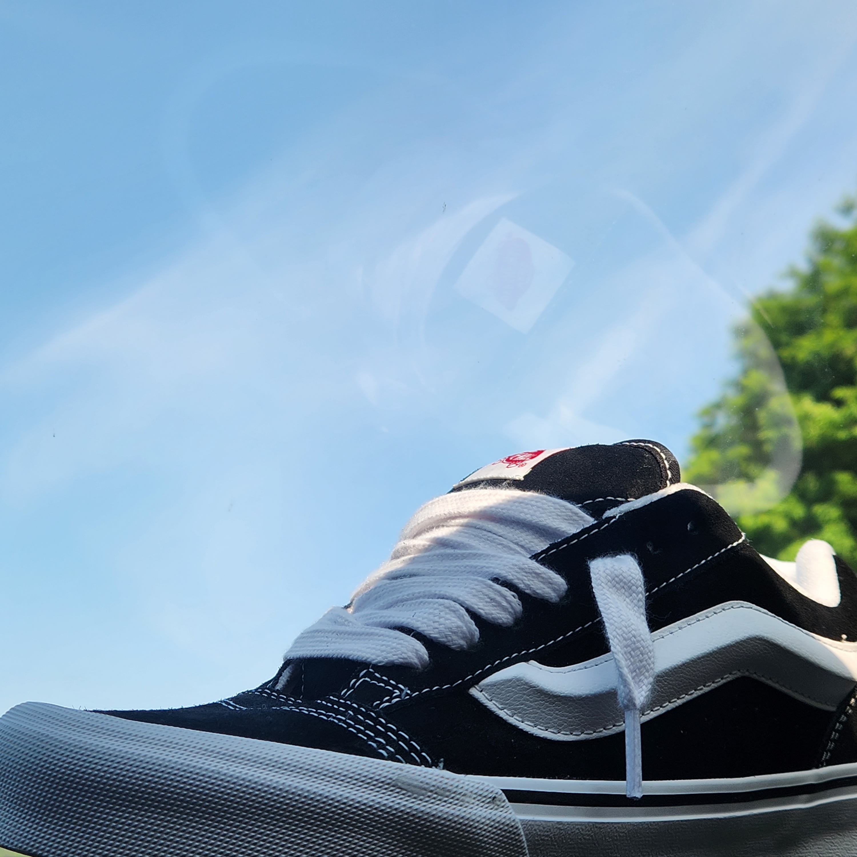 Vans Knu-Skool Black True White 착용 스타일