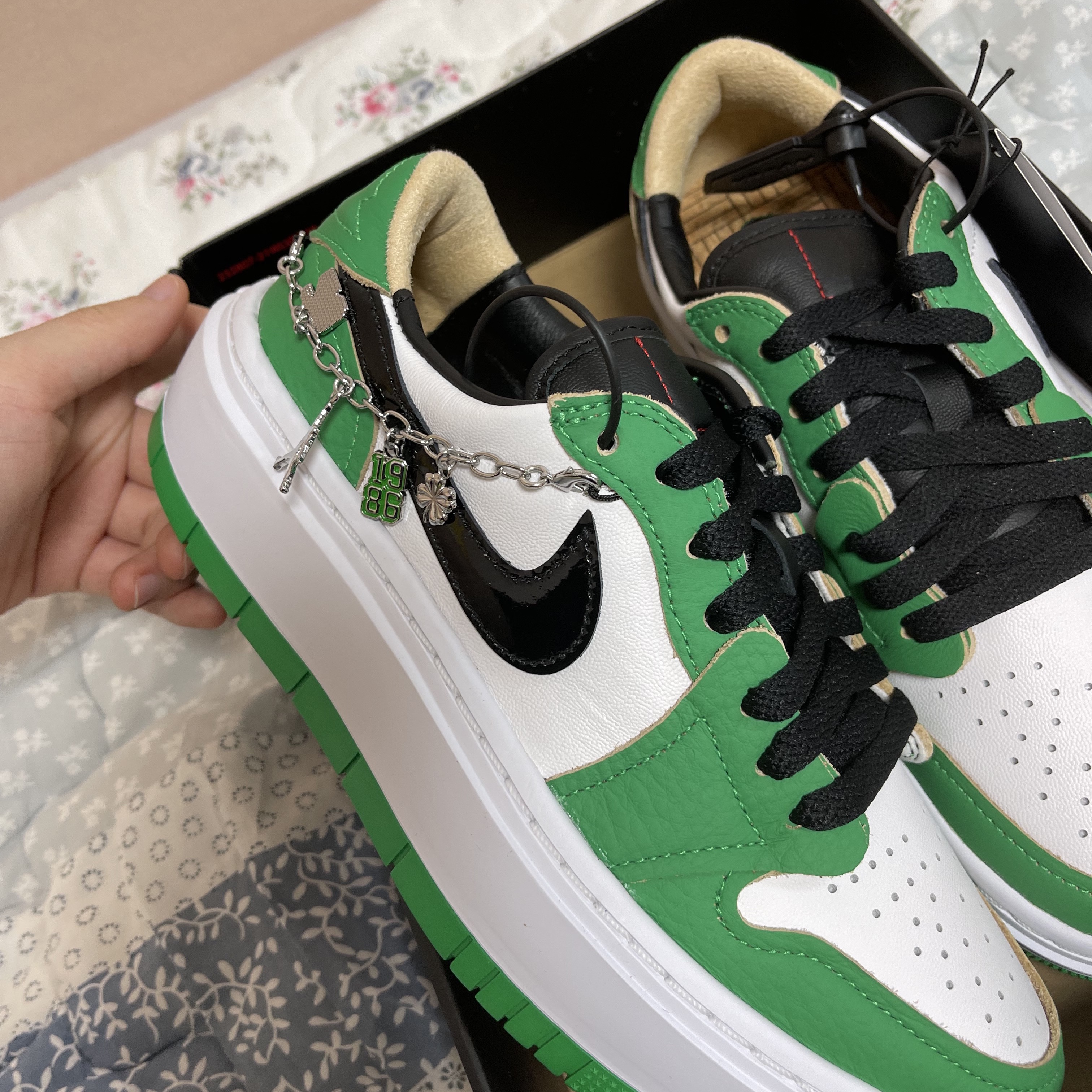 (W) Jordan 1 Elevate Low SE Lucky Green 착용 스타일