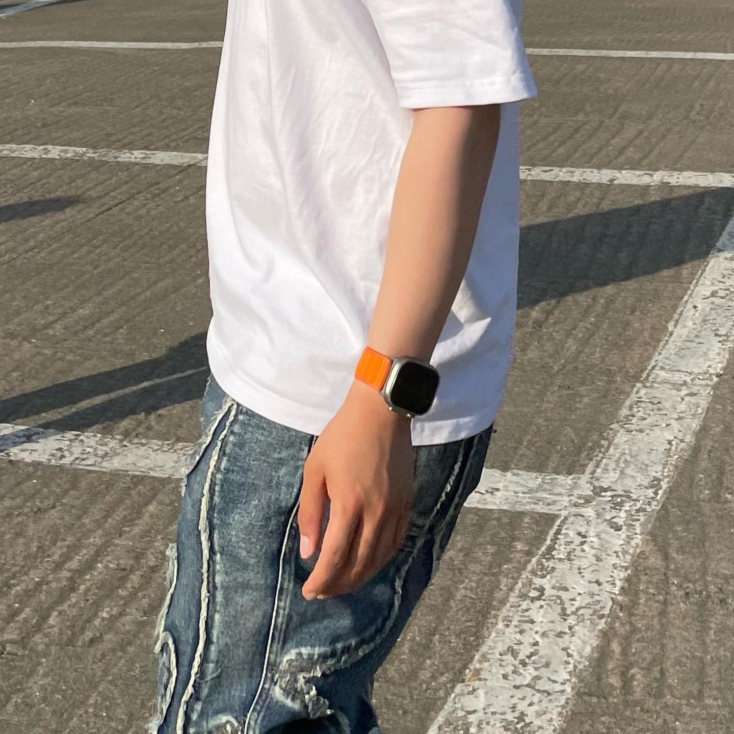 Thug Club x MCM Zip Denim Pants Blue, Apple Watch Ultra 49mm Titanium Case with M Alpine Loop Orange (Korean Ver.) 착용 스타일 - 2