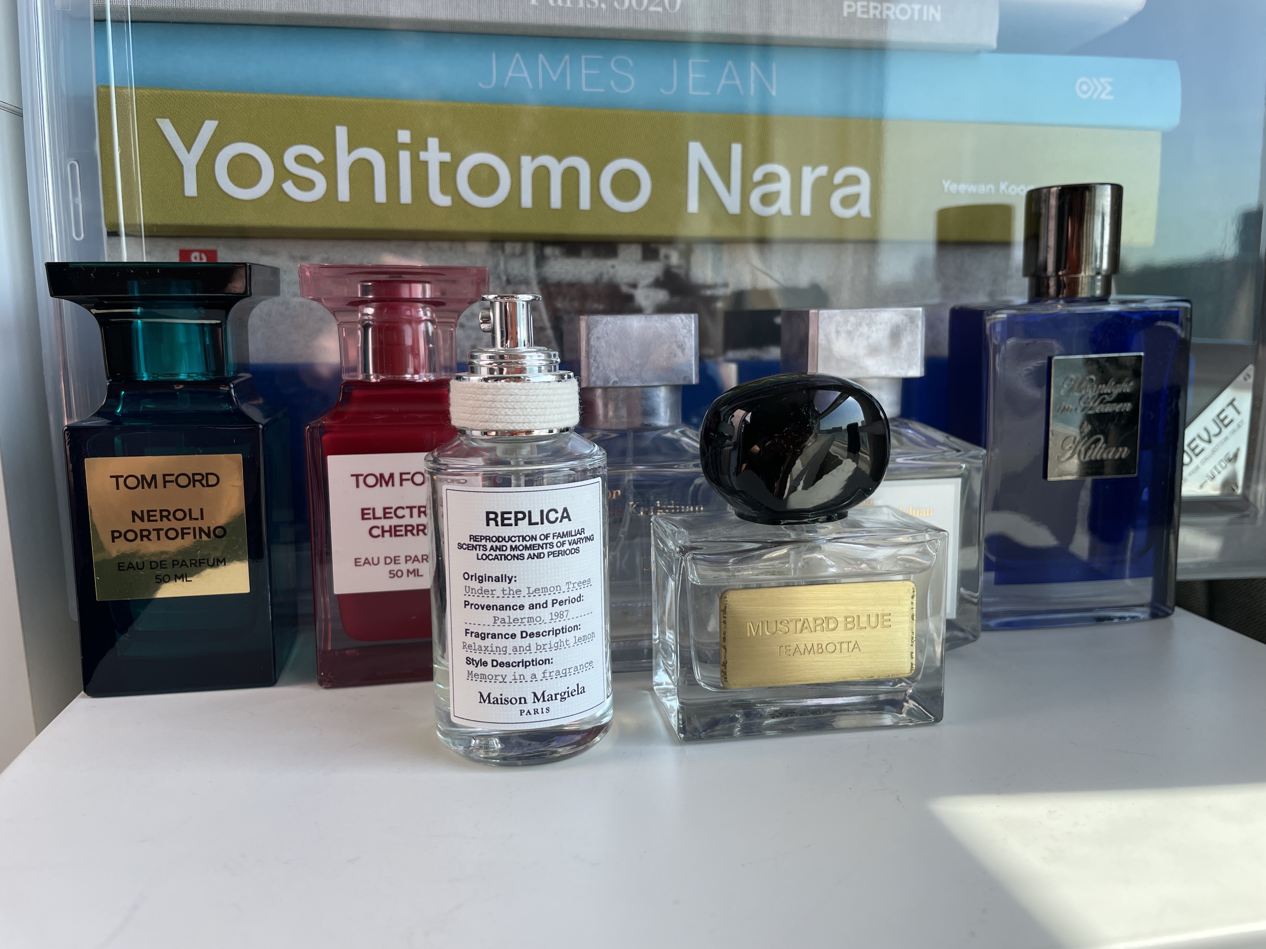 톰포드 네롤리 포르토피노 오 드 퍼퓸 50ml, 톰포드 일렉트릭 체리 오 드 퍼퓸 50ml 착용 스타일 - 1