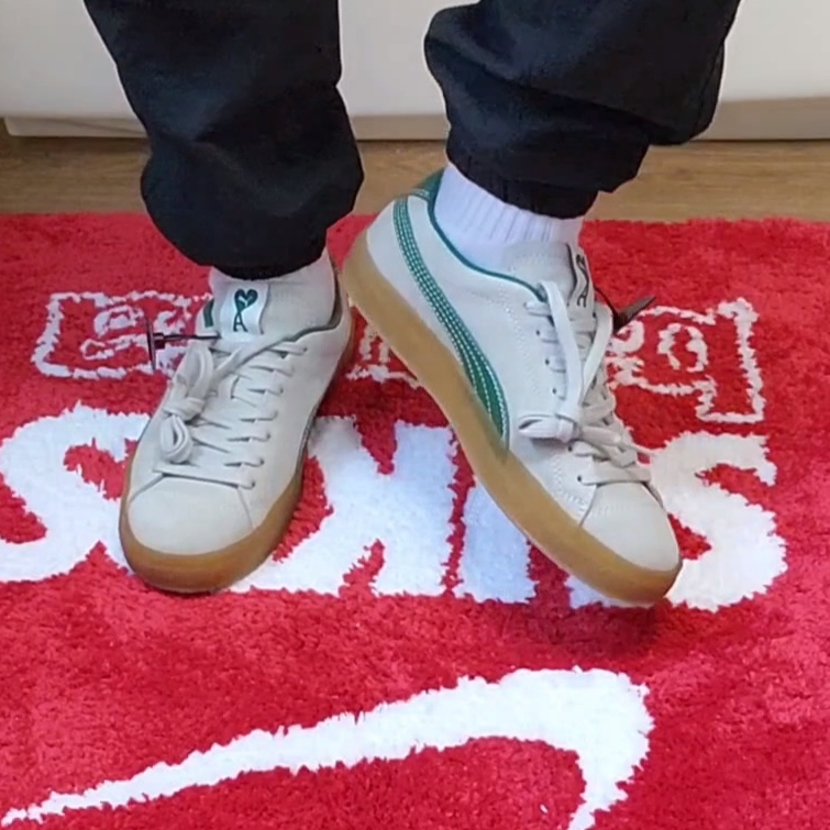 Puma x AMI Suede Crepe Pristine 착용 스타일 - 1