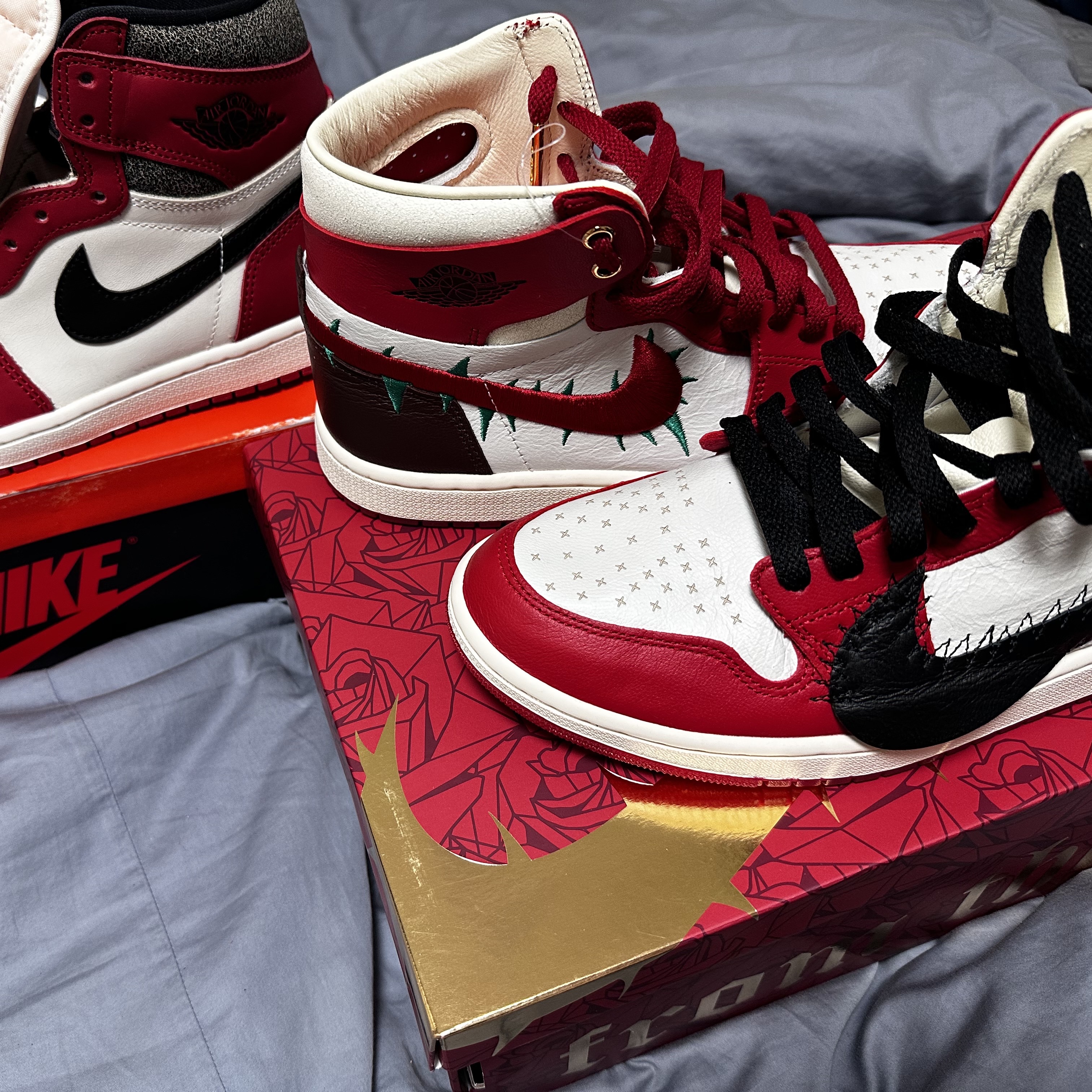 (W) Jordan 1 x Teyana Taylor Zoom CMFT 2 Gym Red, Jordan 1 Retro High OG Chicago 2022 착용 스타일